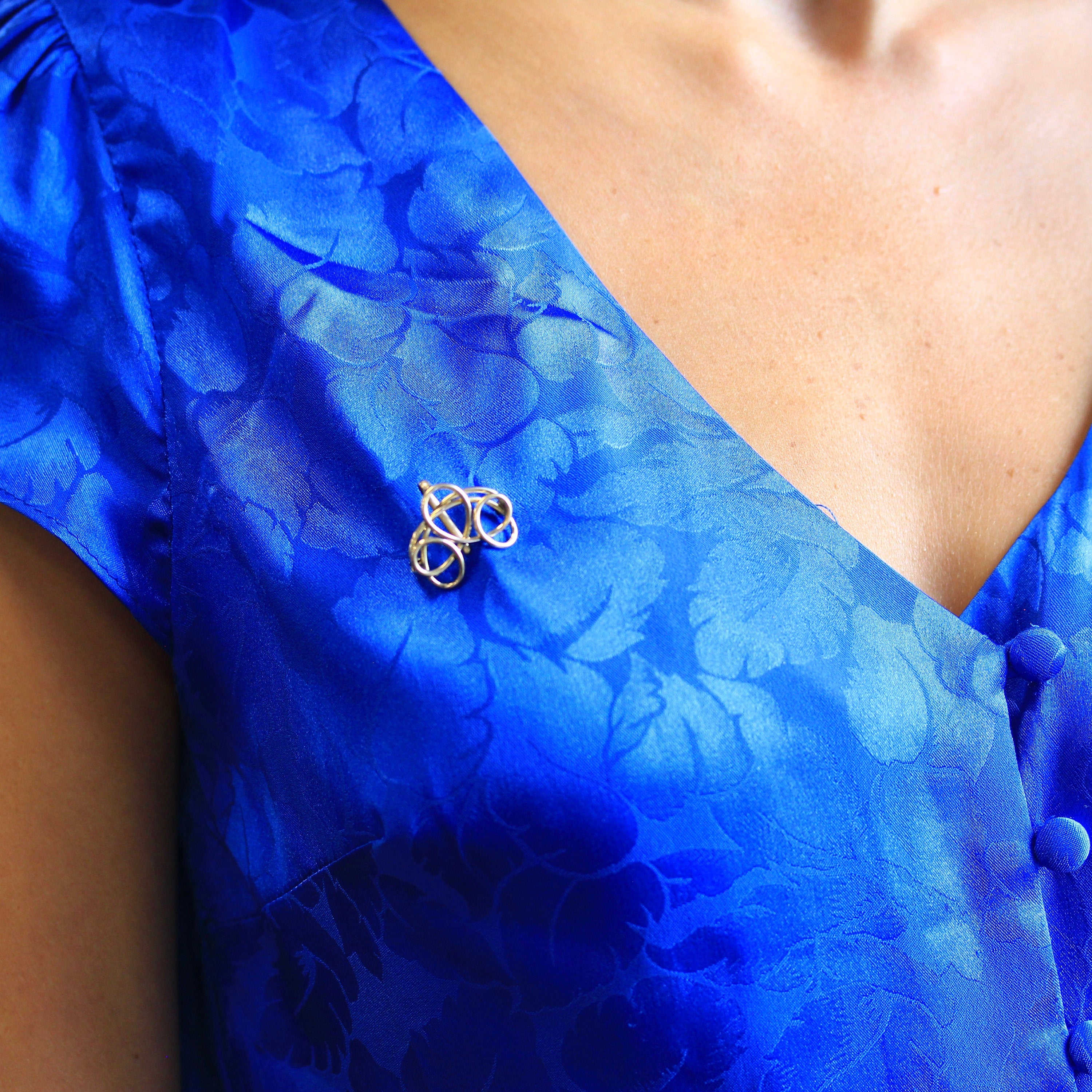 Vintage Swirl Brooch - Retro Yellow Gold Filled Polished Looped Design 40s Statement Pin - Circa 1940s Era Fashion Accessory Jewelry