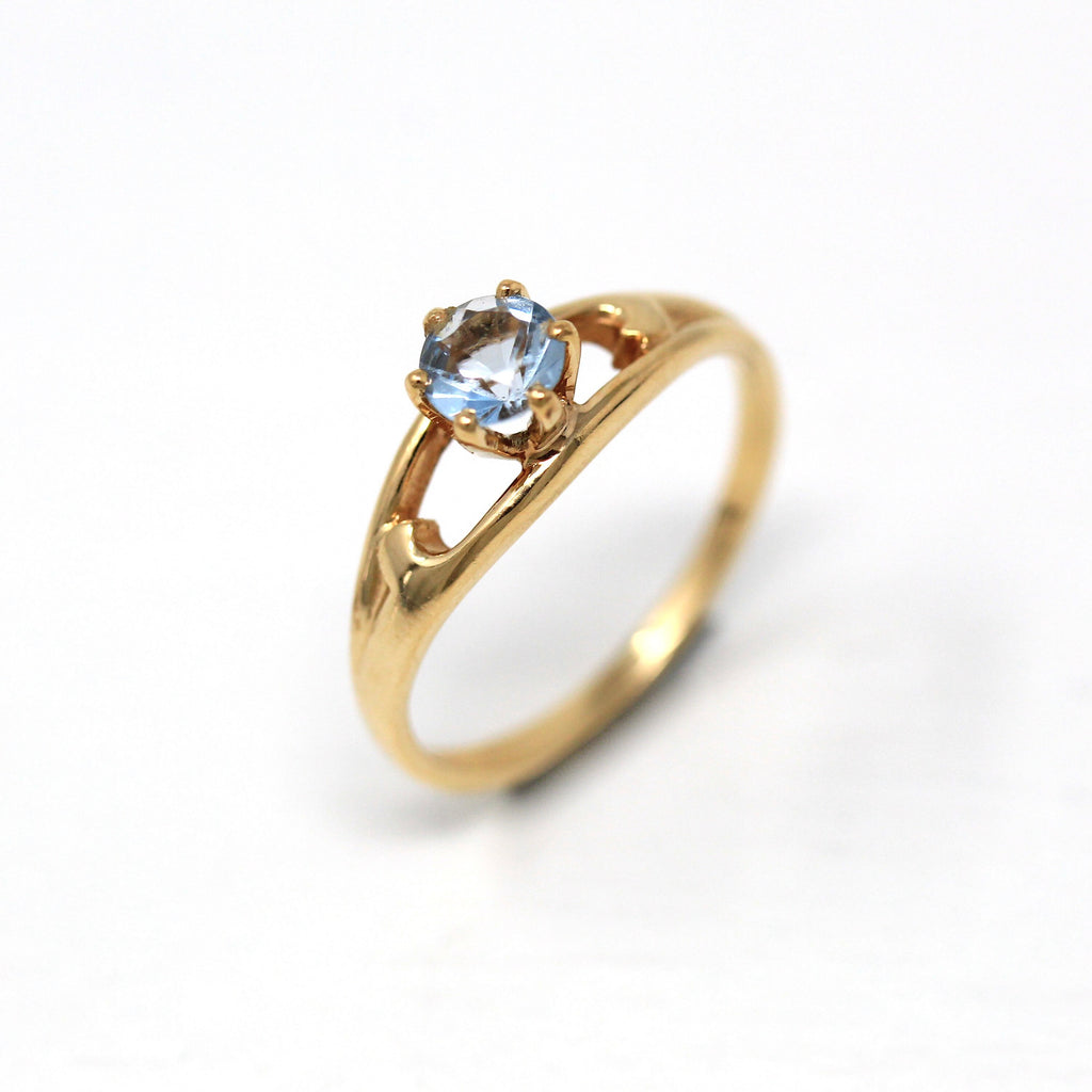 Genuine Aquamarine Ring - Estate 10k Yellow Gold Round Faceted .36 CT Blue Gemstone - Modern Circa 1990s Era Size 6 Solitaire Fine Jewelry