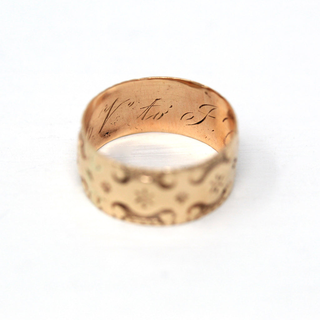 Antique Cigar Band - Victorian 10k Yellow Gold Engraved "JHV to JCV" Ring - Circa 1890s Era Size 3 3/4 Incised Star Celestial Flower Jewelry