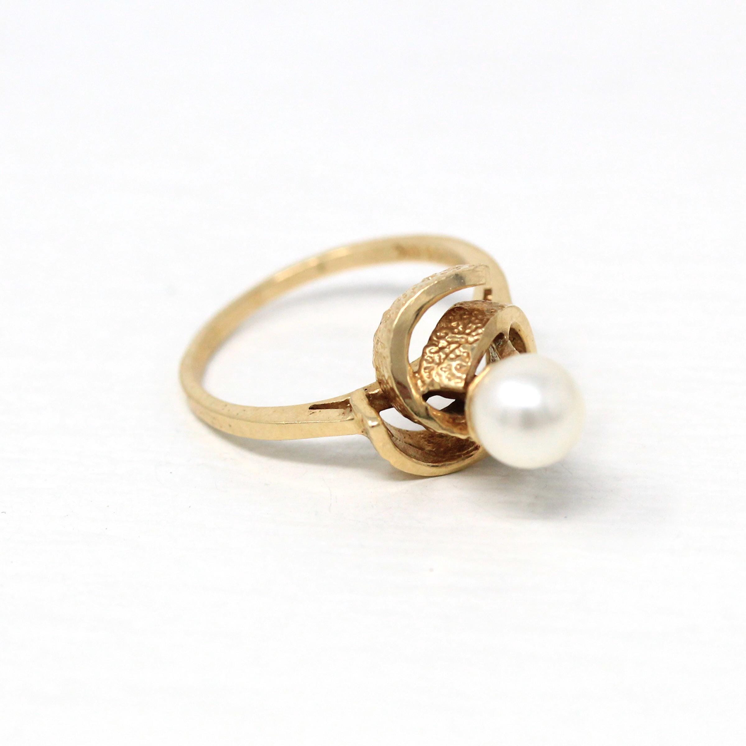 Cultured Pearl Ring - Retro 10k Yellow Gold 6.5 mm Round White Gem - Vintage Circa 1970s Era Size 7 New Old Stock Statement Fine 70s Jewelry
