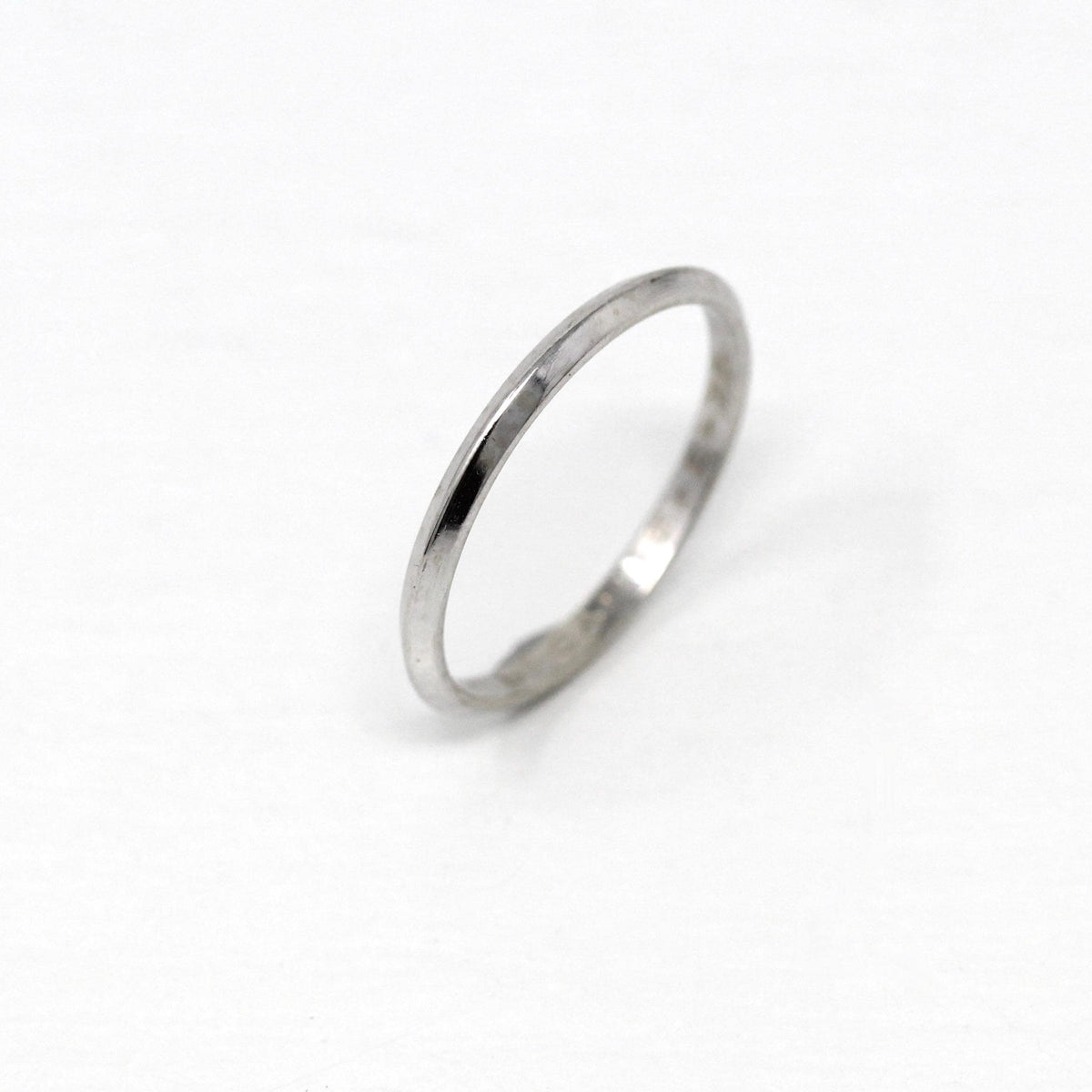 Dated 1976 Band - Vintage 14k White Gold Engraved 