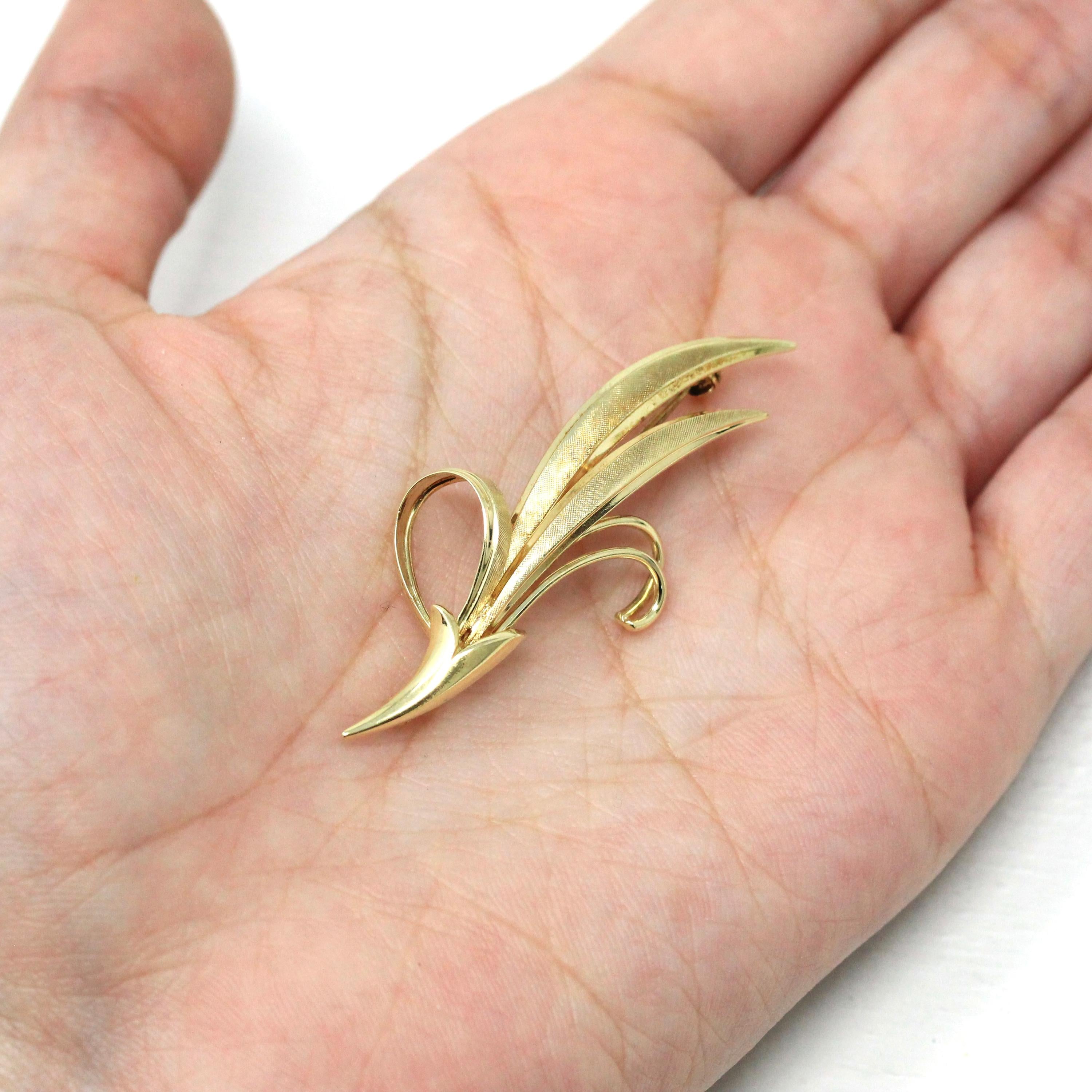 Tiffany & Co. Brooch - Estate 14k Yellow Gold Bouquet of Leaves Pin - Circa 1980s Era Tiffany's Made In Germany Statement Accessory Jewelry