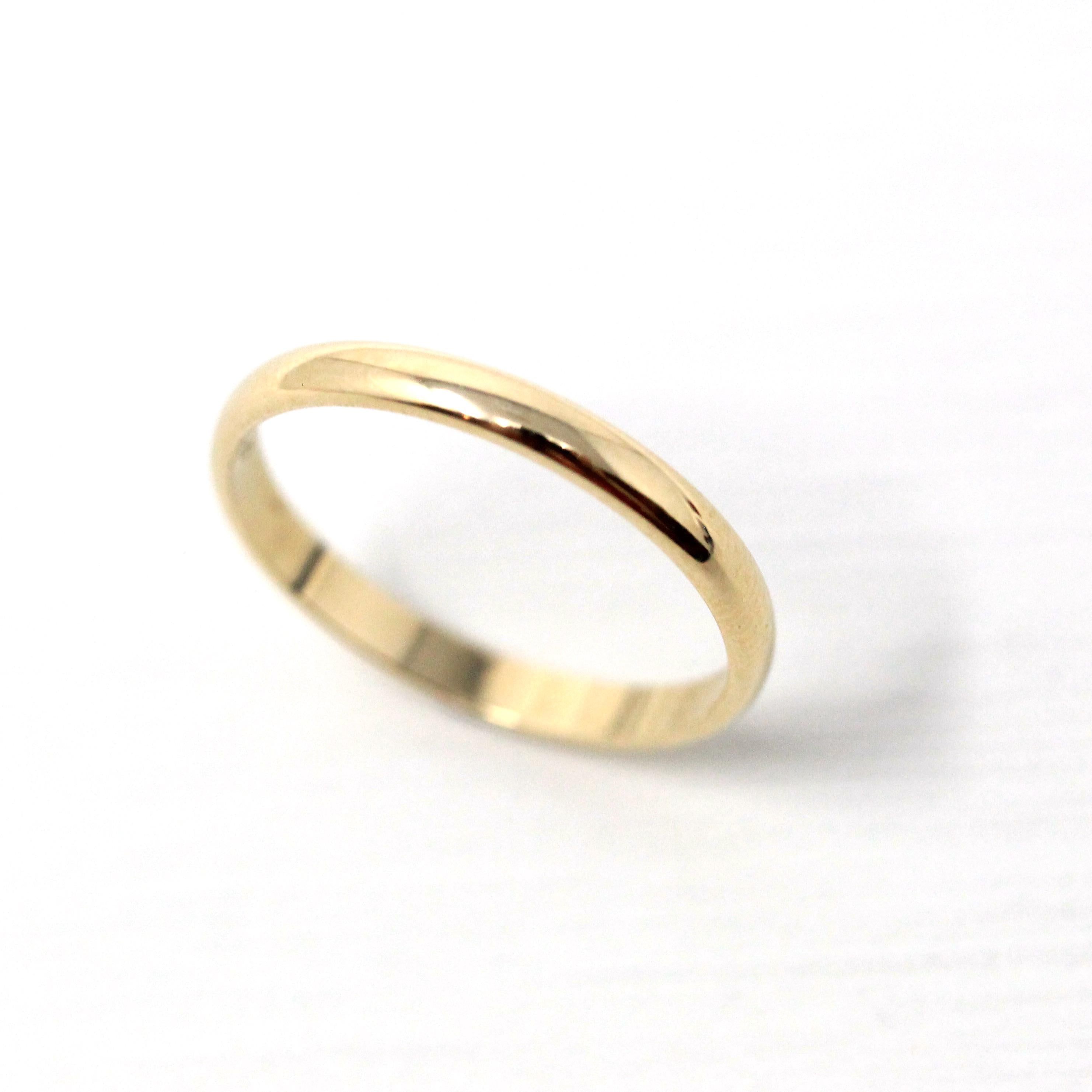 Modern Wedding Band - Estate 10k Yellow Gold Simple Unadorned Ring - Circa 2000s Era Size 5 Stacking Statement Tessler & Weiss Fine Jewelry