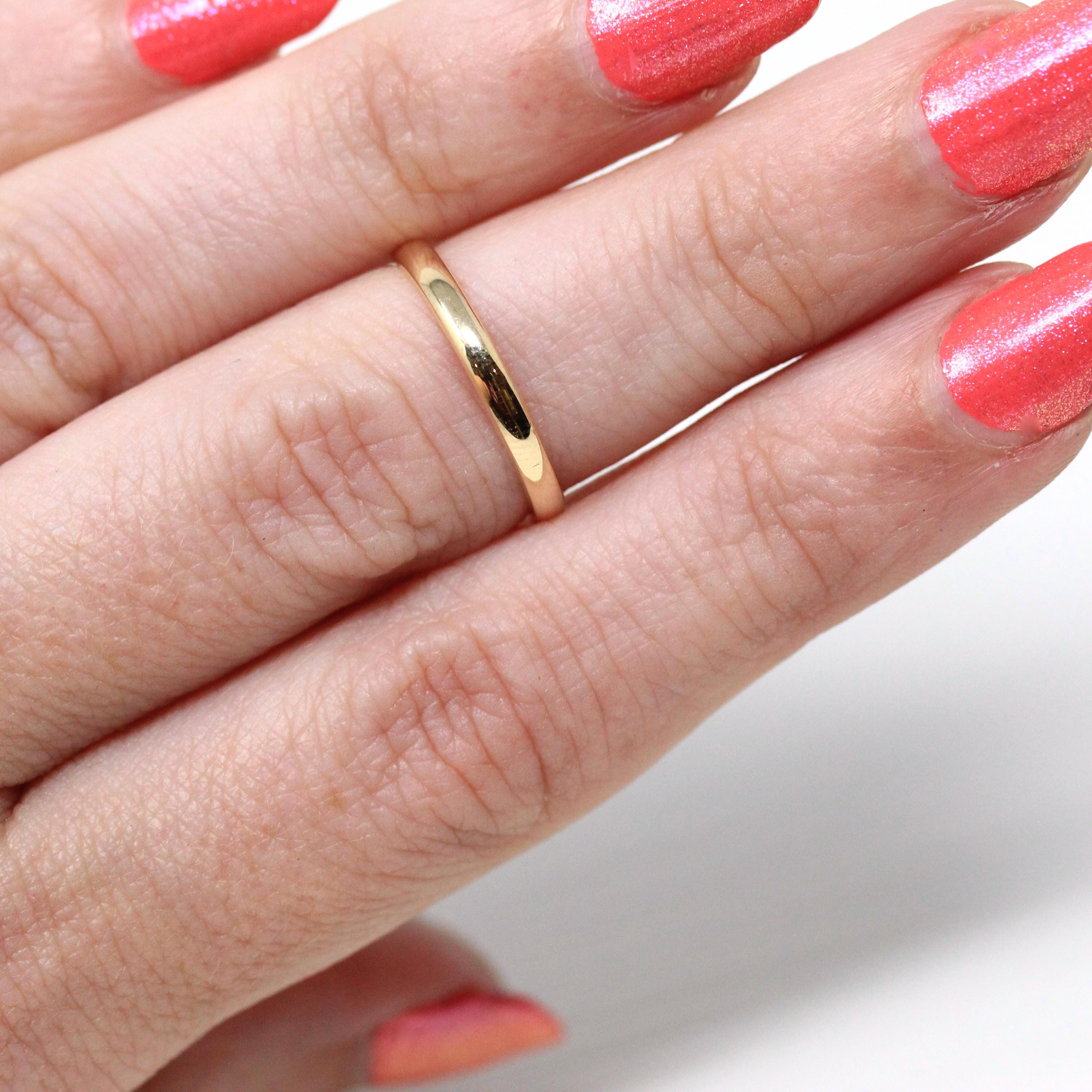 Modern Wedding Band - Estate 10k Yellow Gold Simple Unadorned Ring - Circa 2000s Era Size 5 Stacking Statement Tessler & Weiss Fine Jewelry