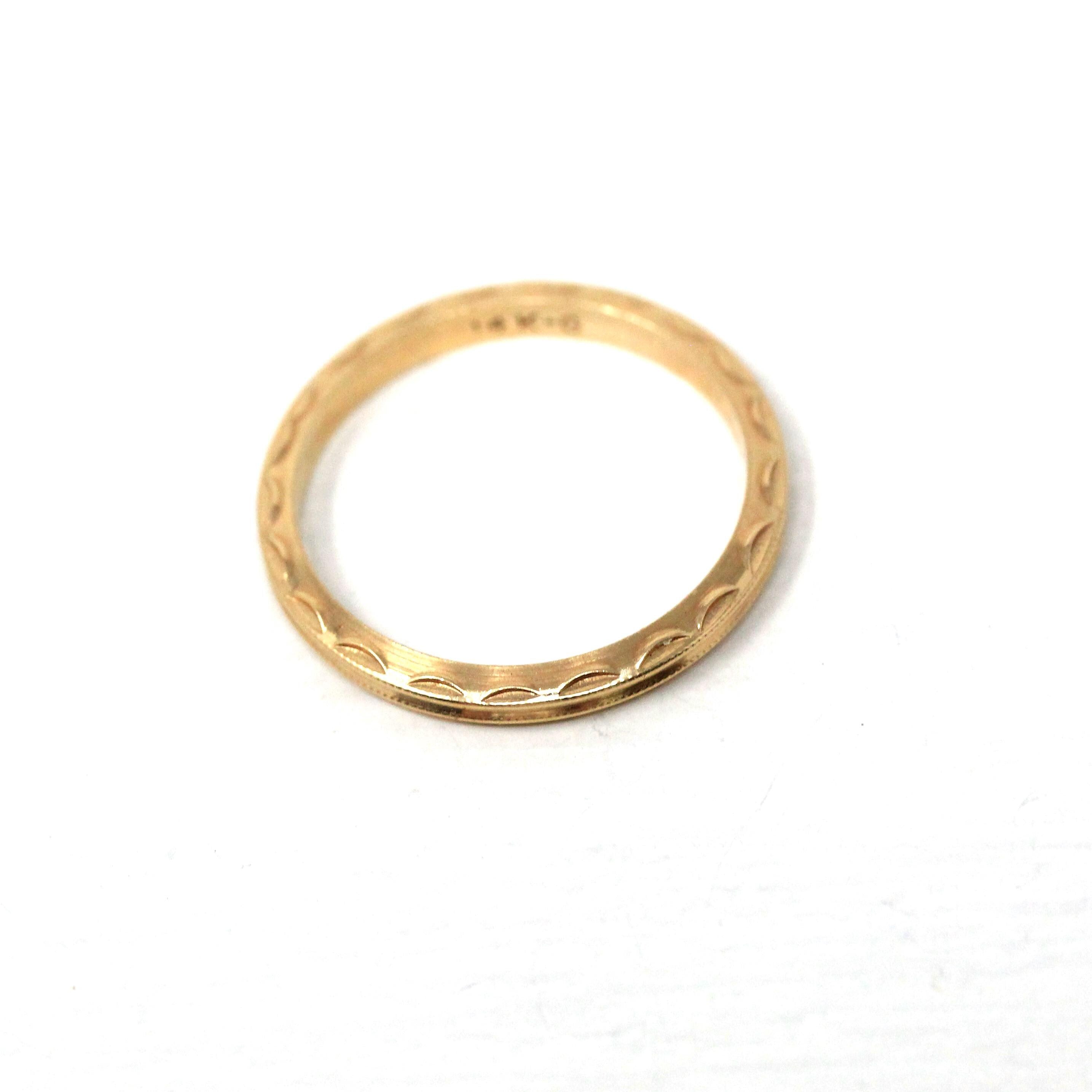 Retro Eternity Band - Circa 40s 14k Yellow Gold Textured Statement Band - Vintage Size 6 New Old Stock Scalloped Milgrain Fine Jewelry