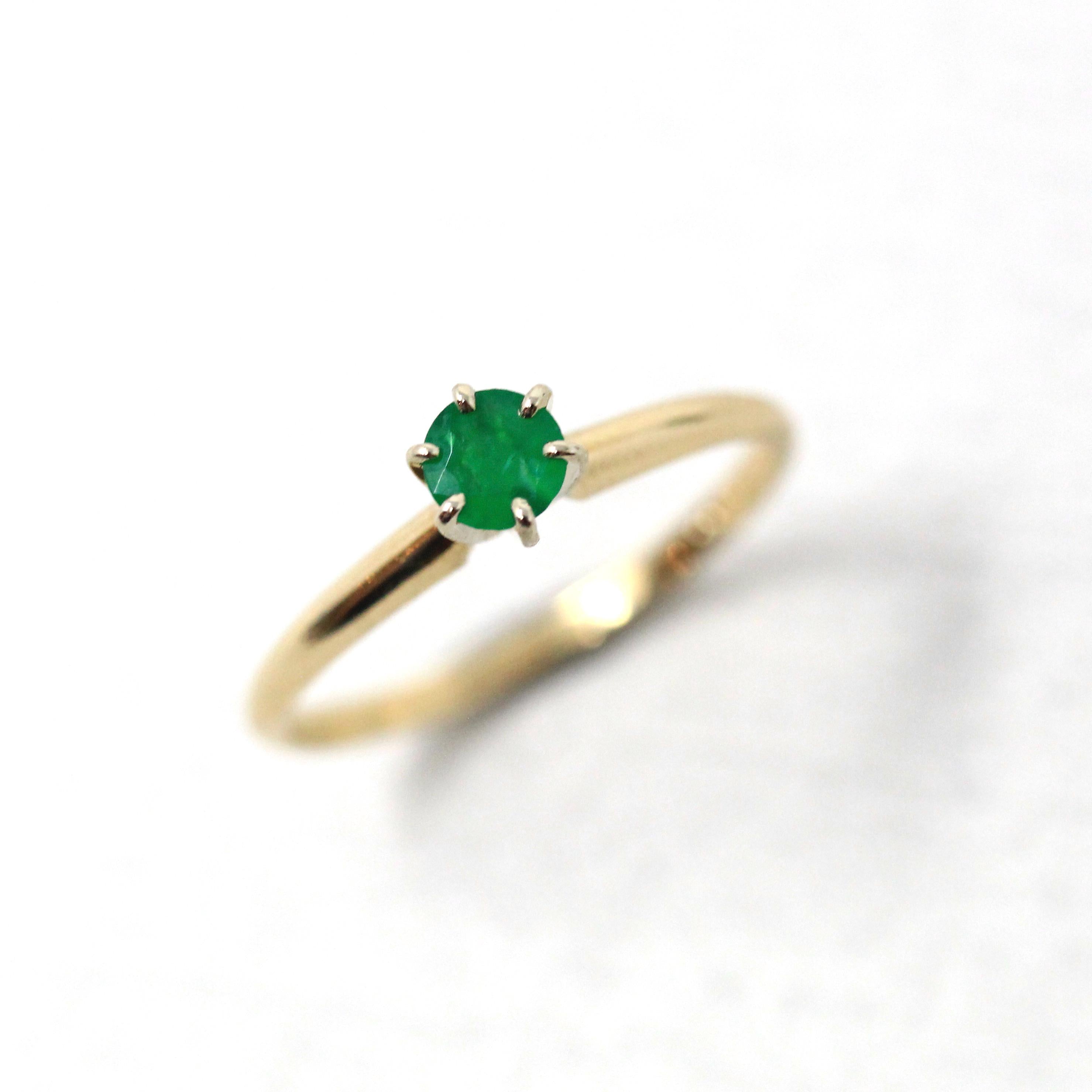 Genuine Emerald Ring - Estate 14k Yellow Gold Round Faceted Green Gemstone - Modern Circa 2000's Era Size 6 1/2 May Birthstone Fine Jewelry