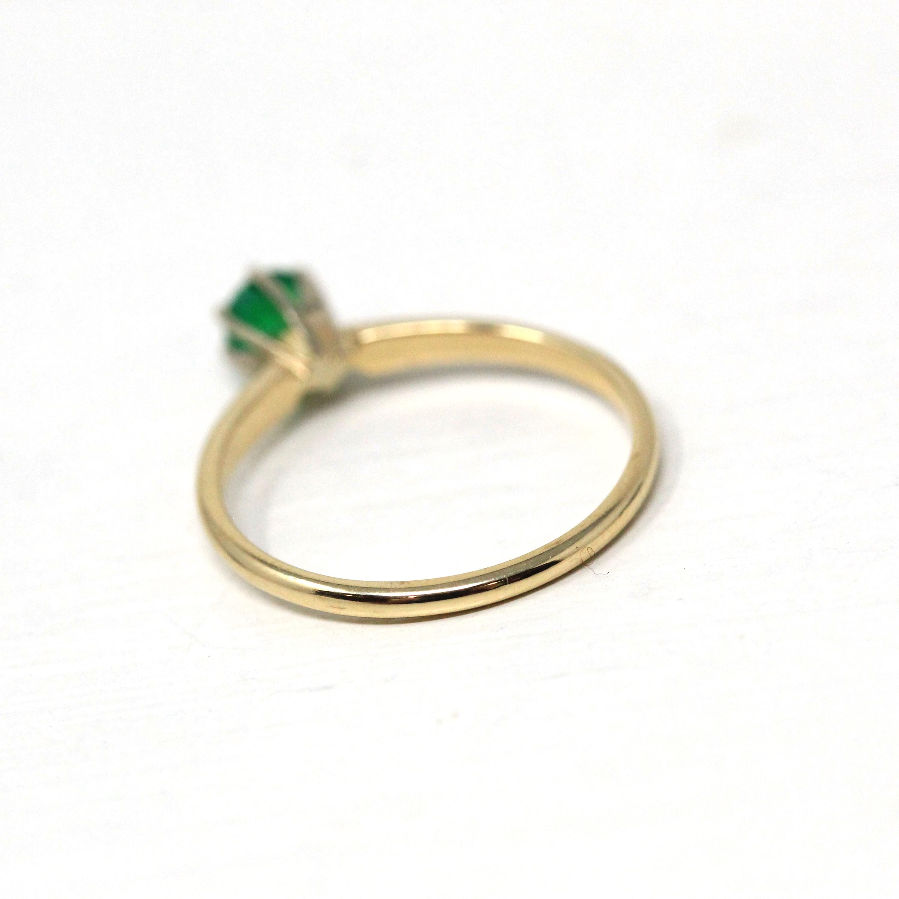 Genuine Emerald Ring - Estate 14k Yellow Gold Round Faceted Green Gemstone - Modern Circa 2000's Era Size 6 1/2 May Birthstone Fine Jewelry