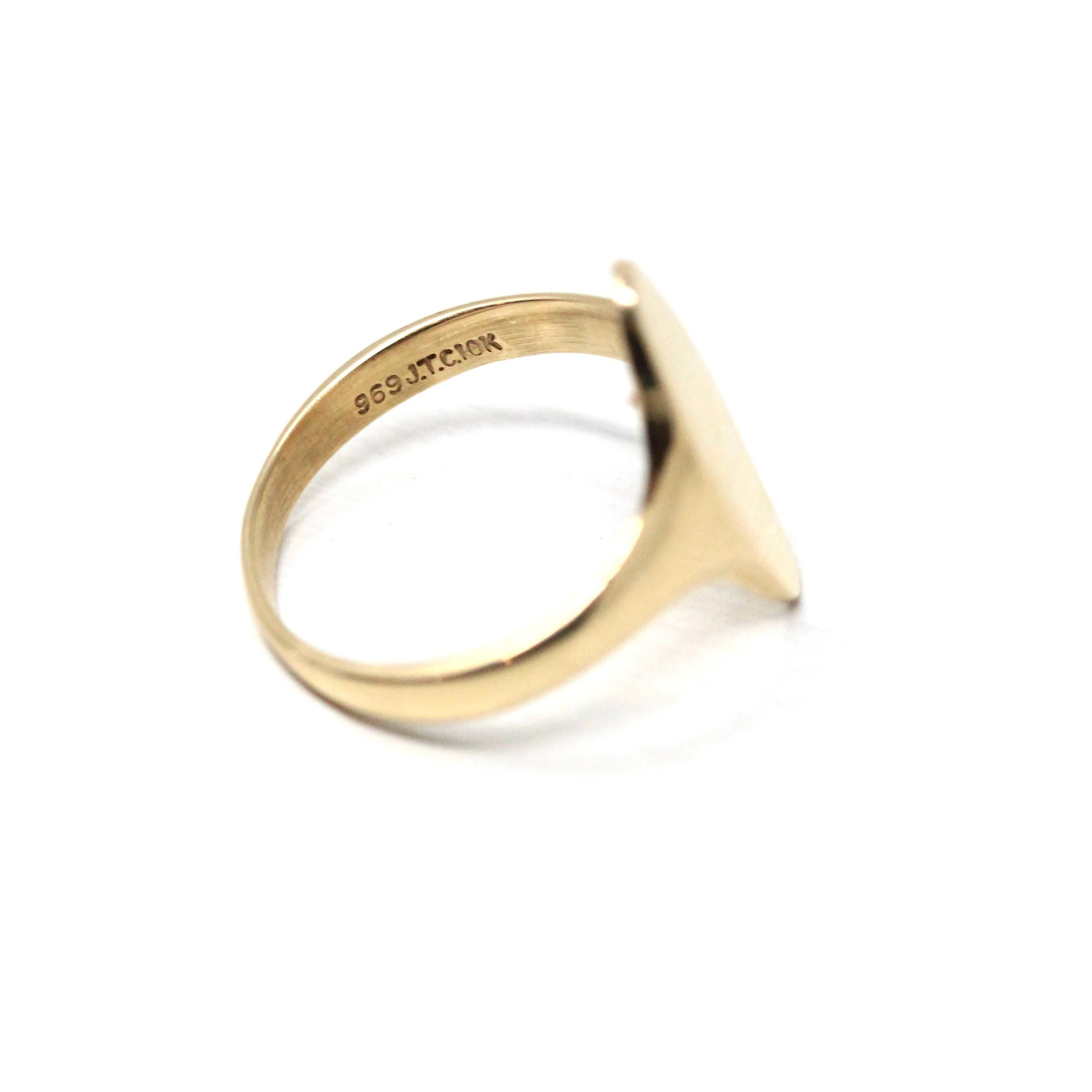 Blank Signet Ring - Estate 10k Yellow Gold Oval Ready To Personalize Engrave - Modern Circa 2000's Era Size 5 Initials Letter Fine Jewelry