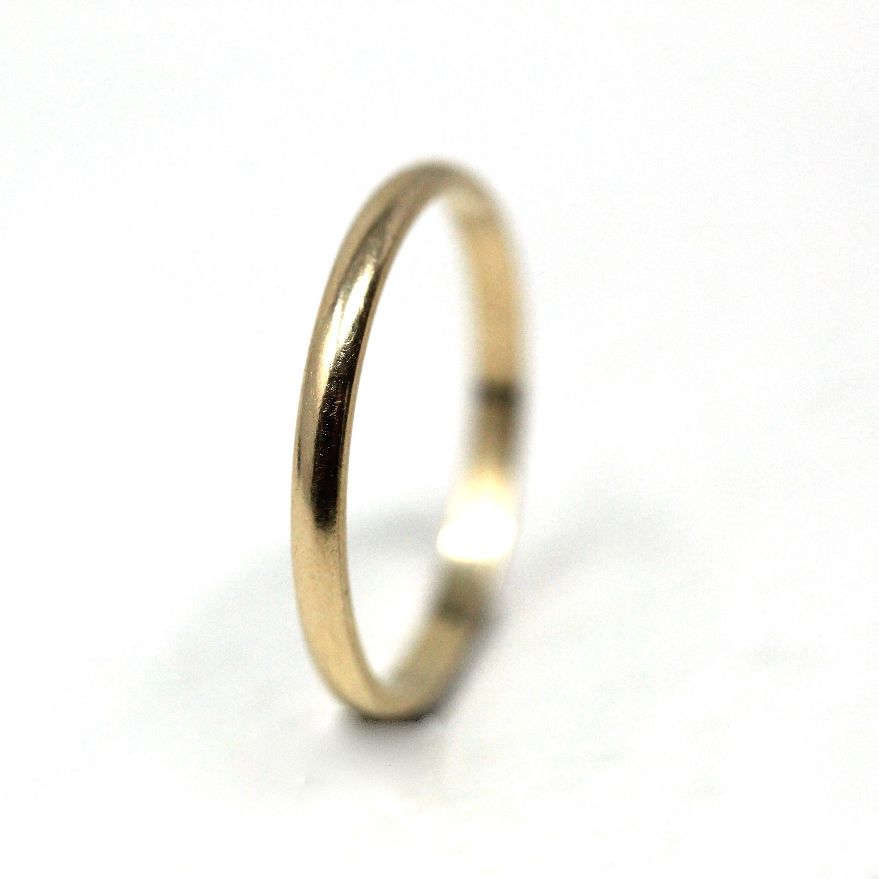 Estate Wedding Band - Minimalist Modern 1990s 14k Yellow Gold Unadorned Plain Polished Ring- Size 5.75 90s Simple Stacking Fine Jewelry