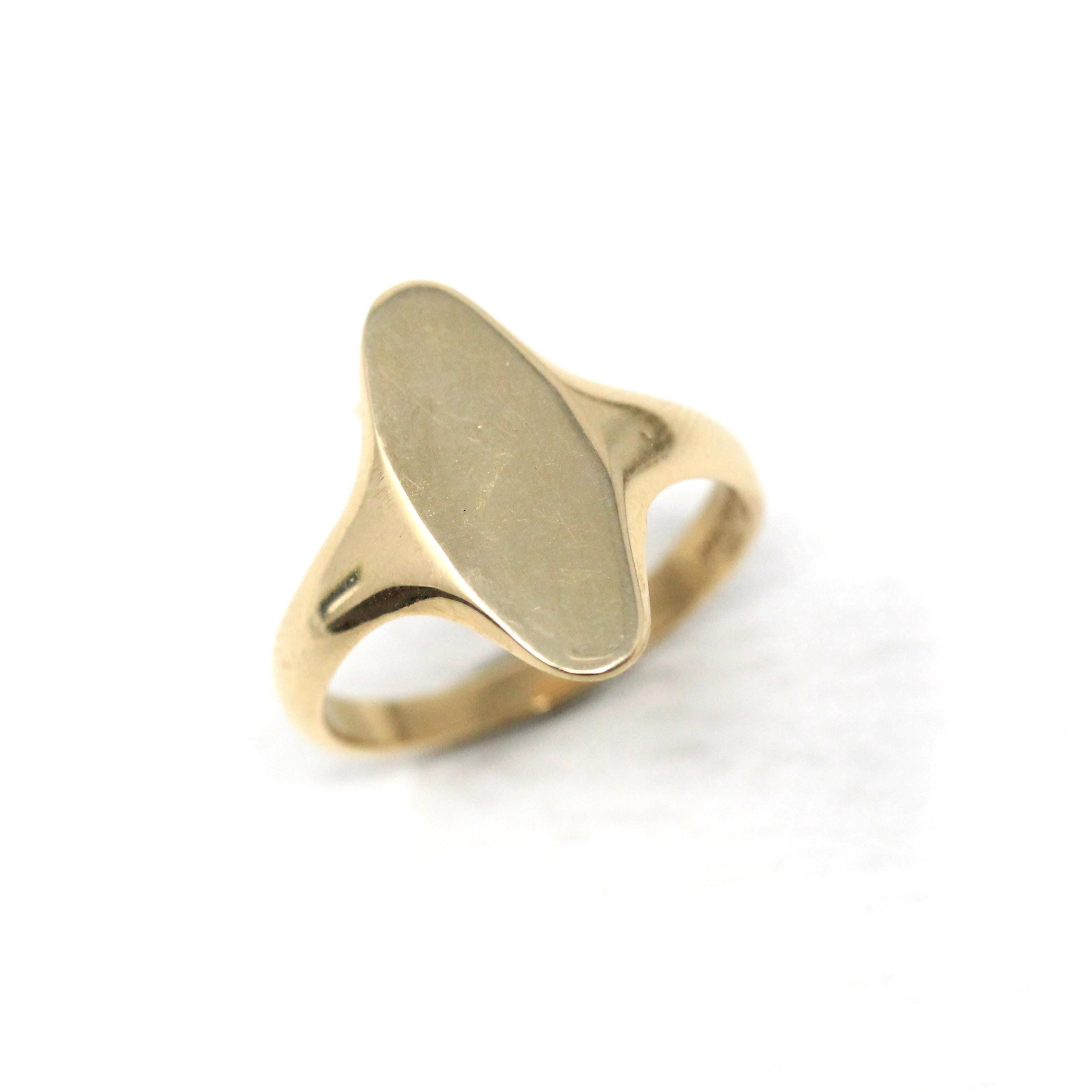 Blank Signet Ring - Estate 10k Yellow Gold Oval Ready To Personalize Engrave - Modern Circa 2000's Era Size 5 Initials Letter Fine Jewelry