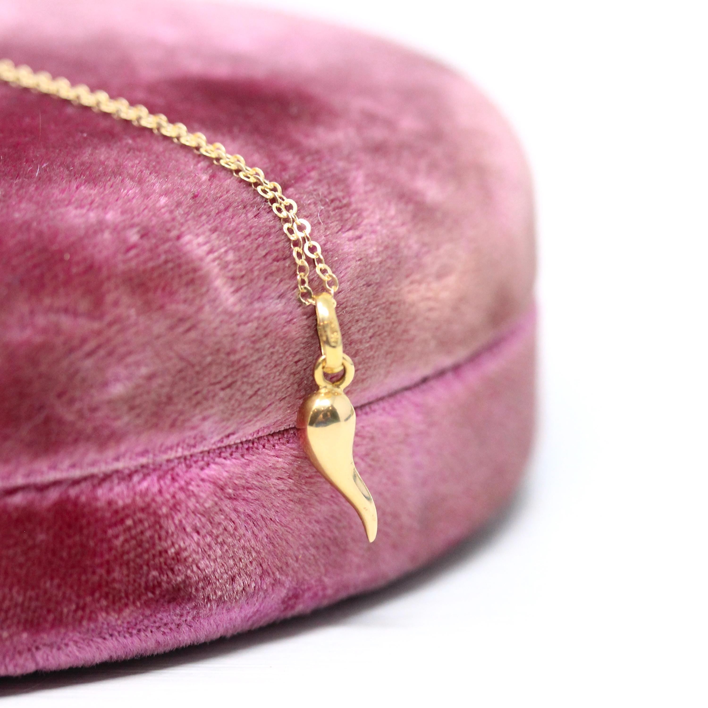 Italian Horn Charm - Retro 18k Yellow Gold Italy Cornicello Good Luck Pendant Necklace - Vintage Circa 1970s Ward Off Evil Amulet Jewelry