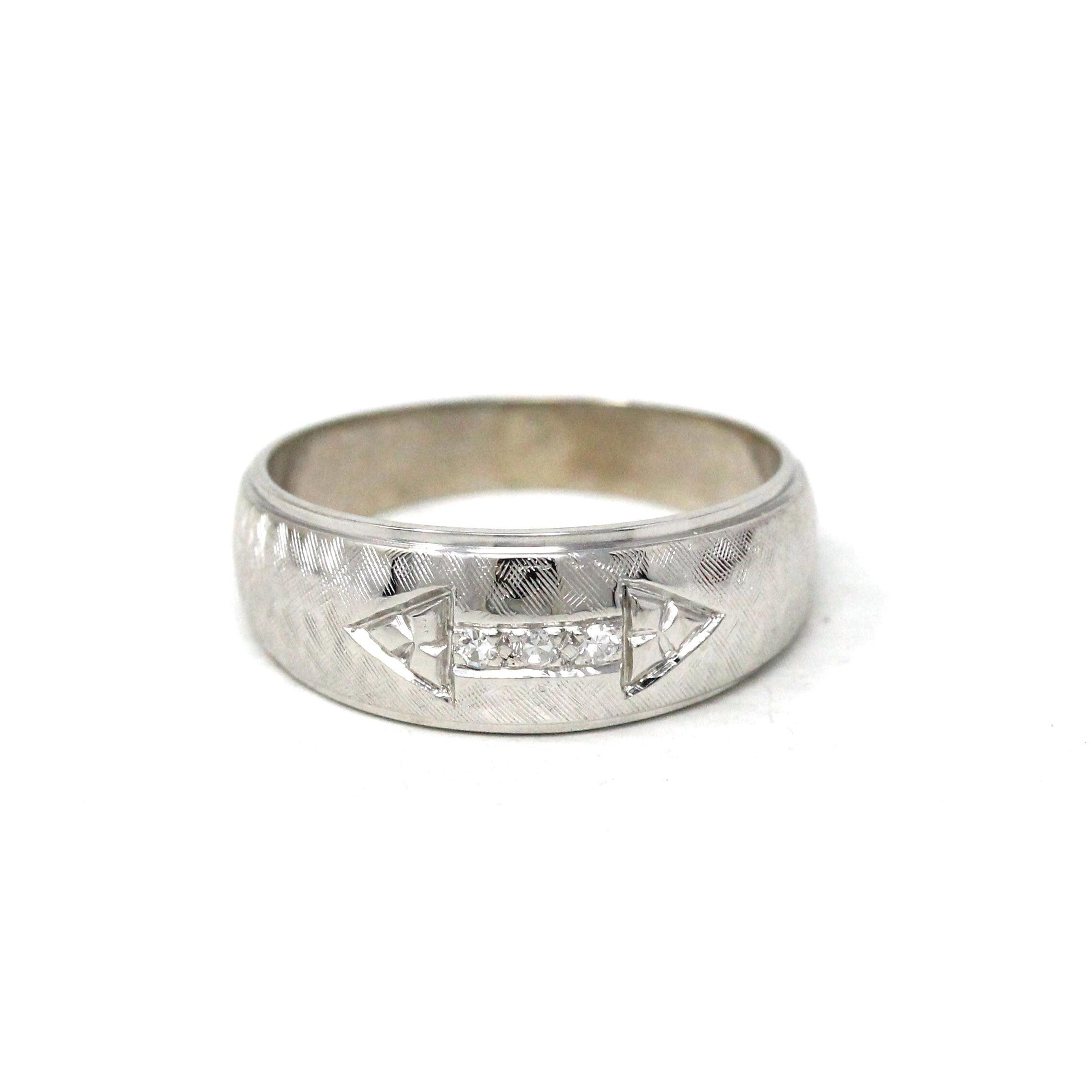 Vintage Wedding Band - Retro 14k White Gold Genuine .05 CTW Diamonds Ring - Circa 1960s Era Size 9 Infinity Arrow Fine Unisex Bridal Jewelry