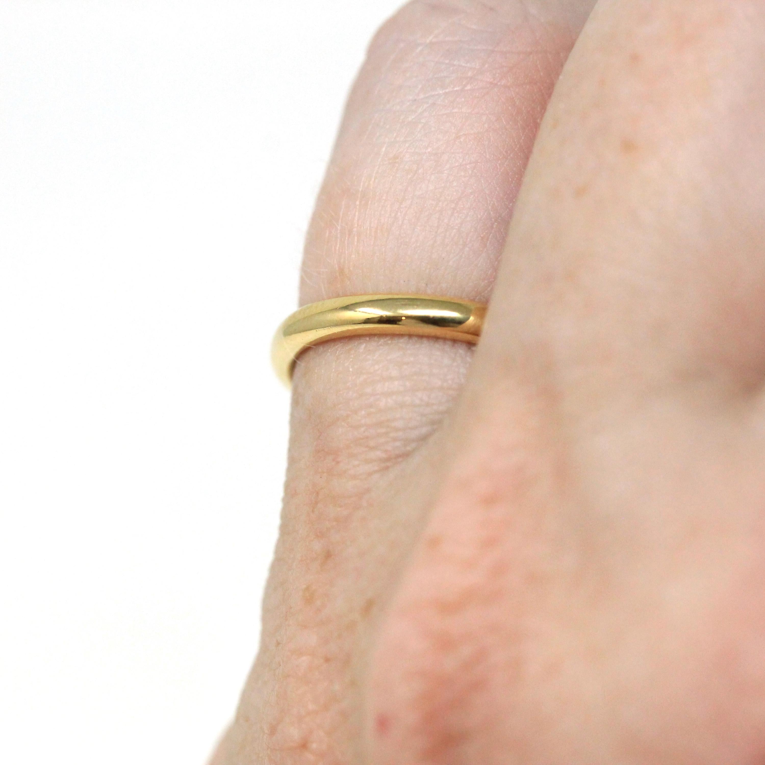 Dated 1942 Band - Late Deco Early Retro Era 18k Yellow Gold Comfort Fit 2.3 MM Band - Vintage Size 5 1/2 Fine Inscribed 40s Wedding Jewelry