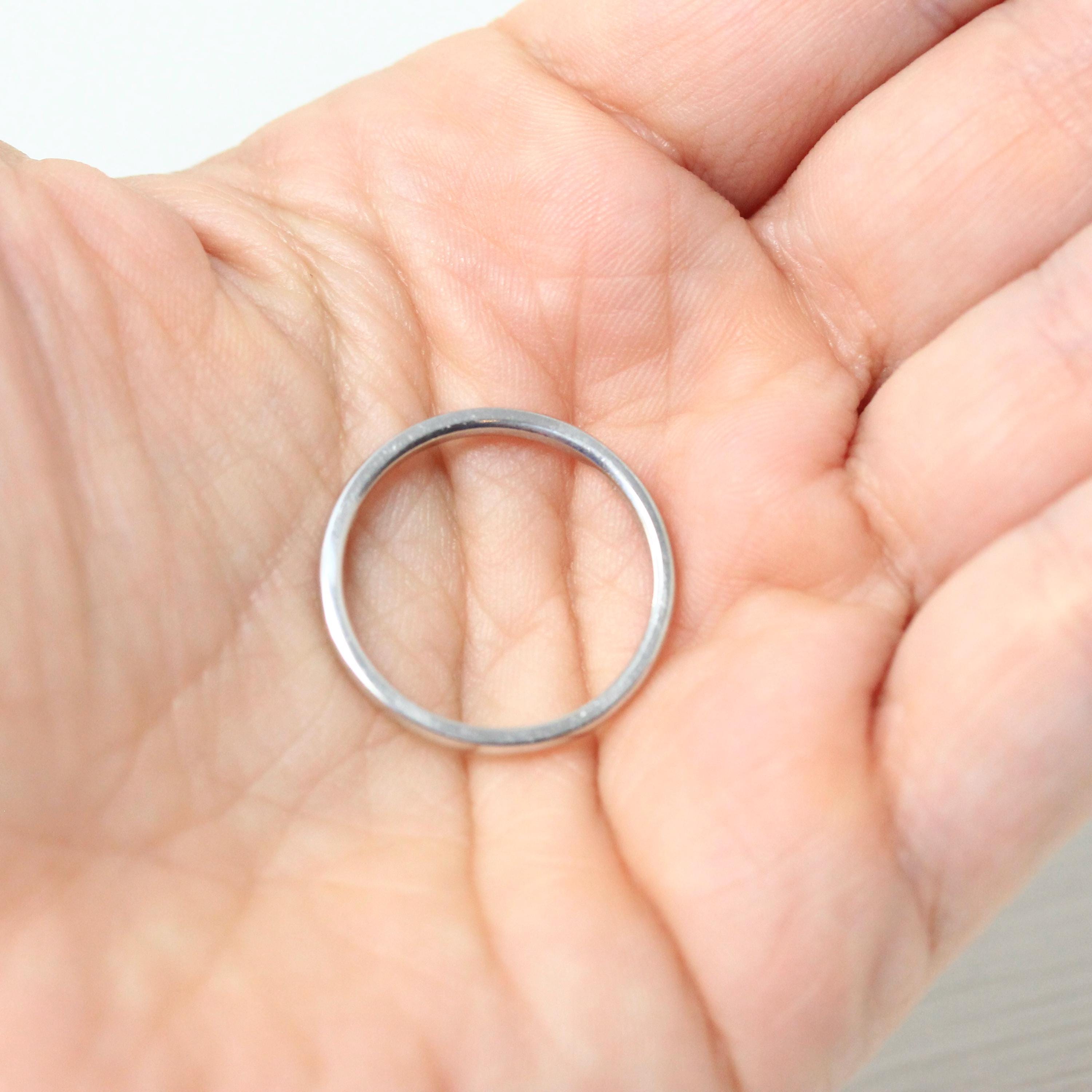 Antique Wedding Band - Retro 18k White Gold Plain Unadorned Ring - Dated 1975 Size 8 1/2 Unisex Style Fine Inscribed Jewelry Stamped "Jabel"