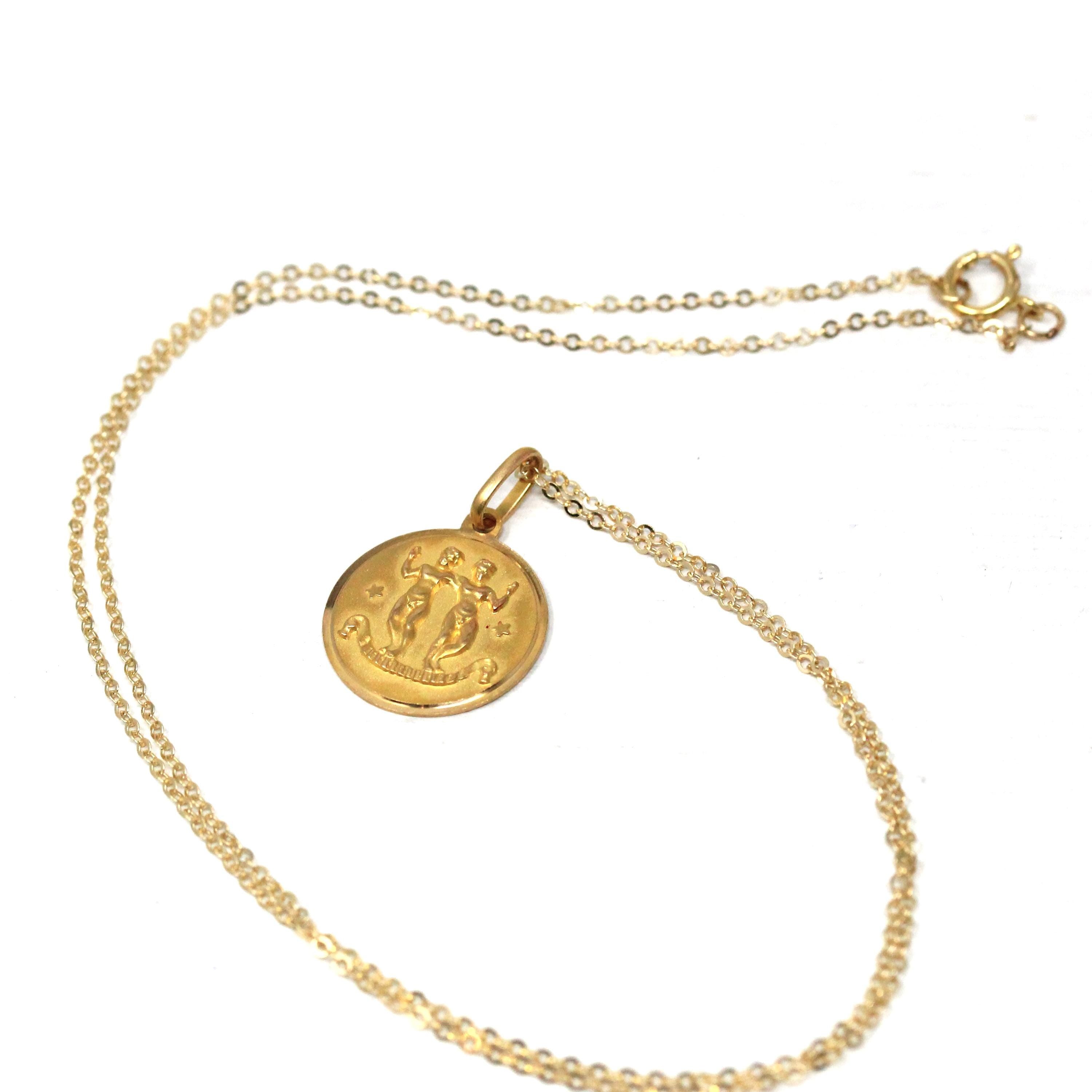 Estate Gemini Charm - Modern 18k Yellow Gold The Twins Air Element Pendant Necklace - Circa 1990s Era Zodiac Italian Italy Fine 90s Jewelry