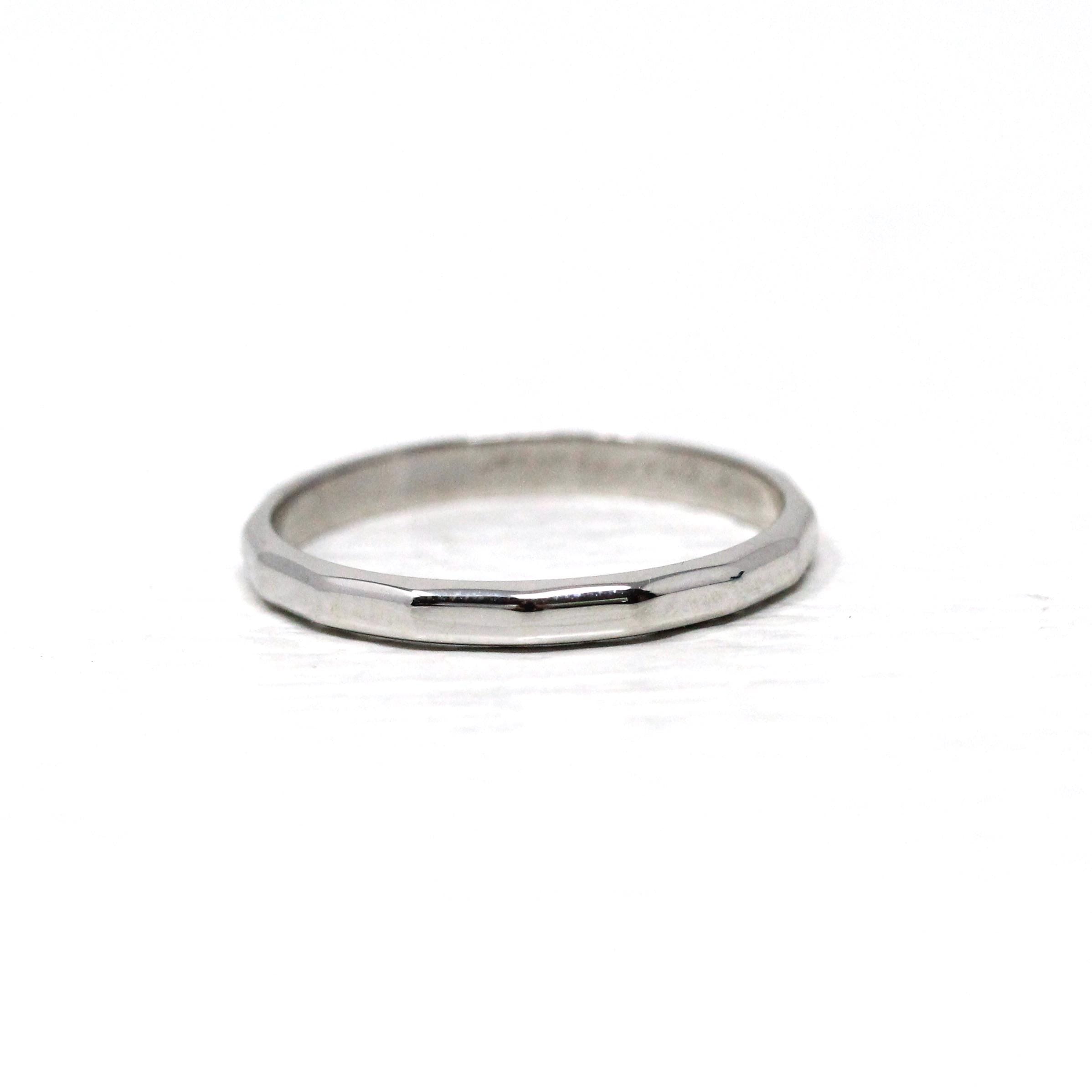 Estate Wedding Band - Modern 14k White Gold Baguette Pattern Simplistic Minimalist - Circa 2000's Era Size 7 1/4 Stacking Craftsmith Ring
