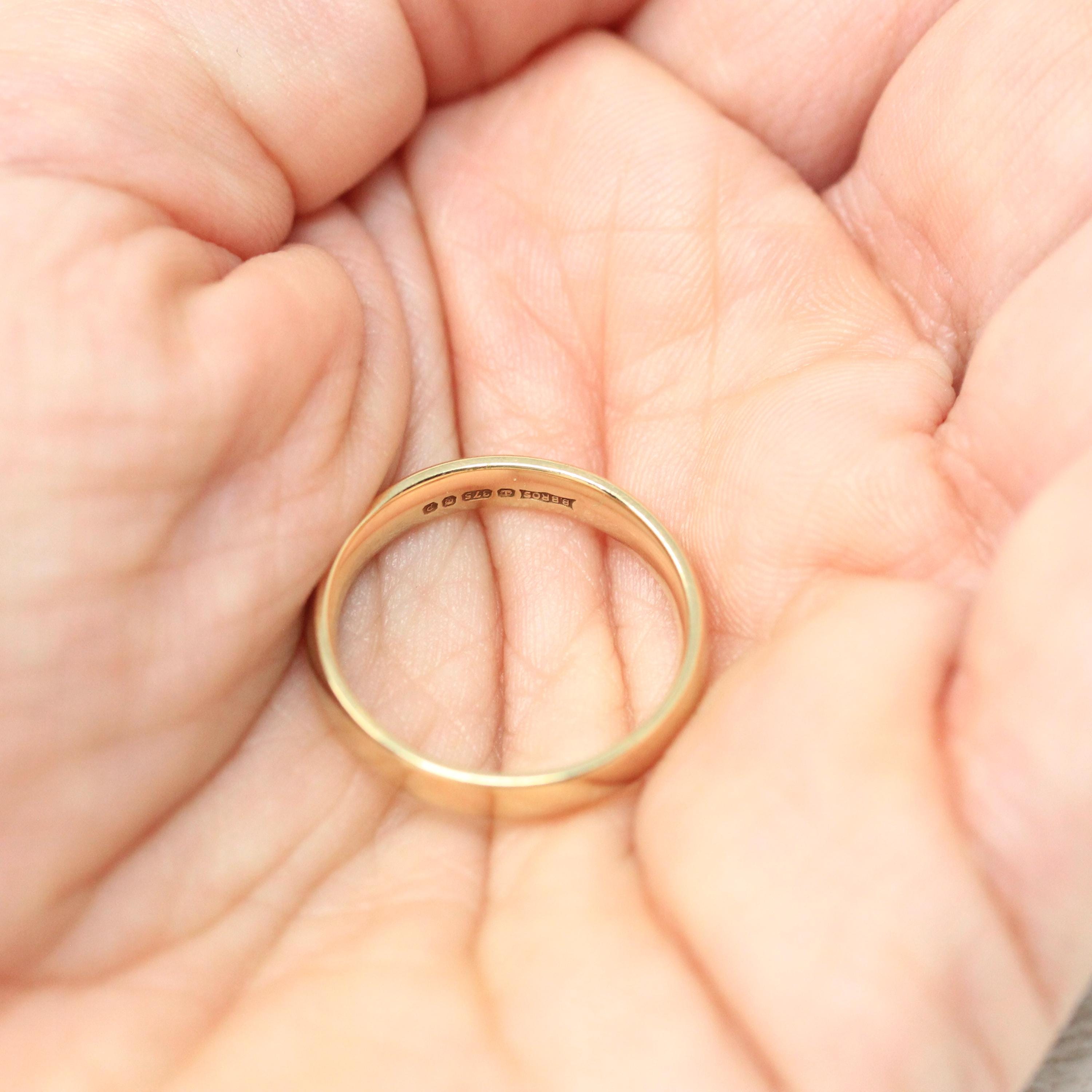 Retro Ring Band - Vintage 9k Yellow Gold London England UK - Circa 1980s Era Size 6 English Hallmarks - 3.8 MM - Fine Minimalist 80s Jewelry