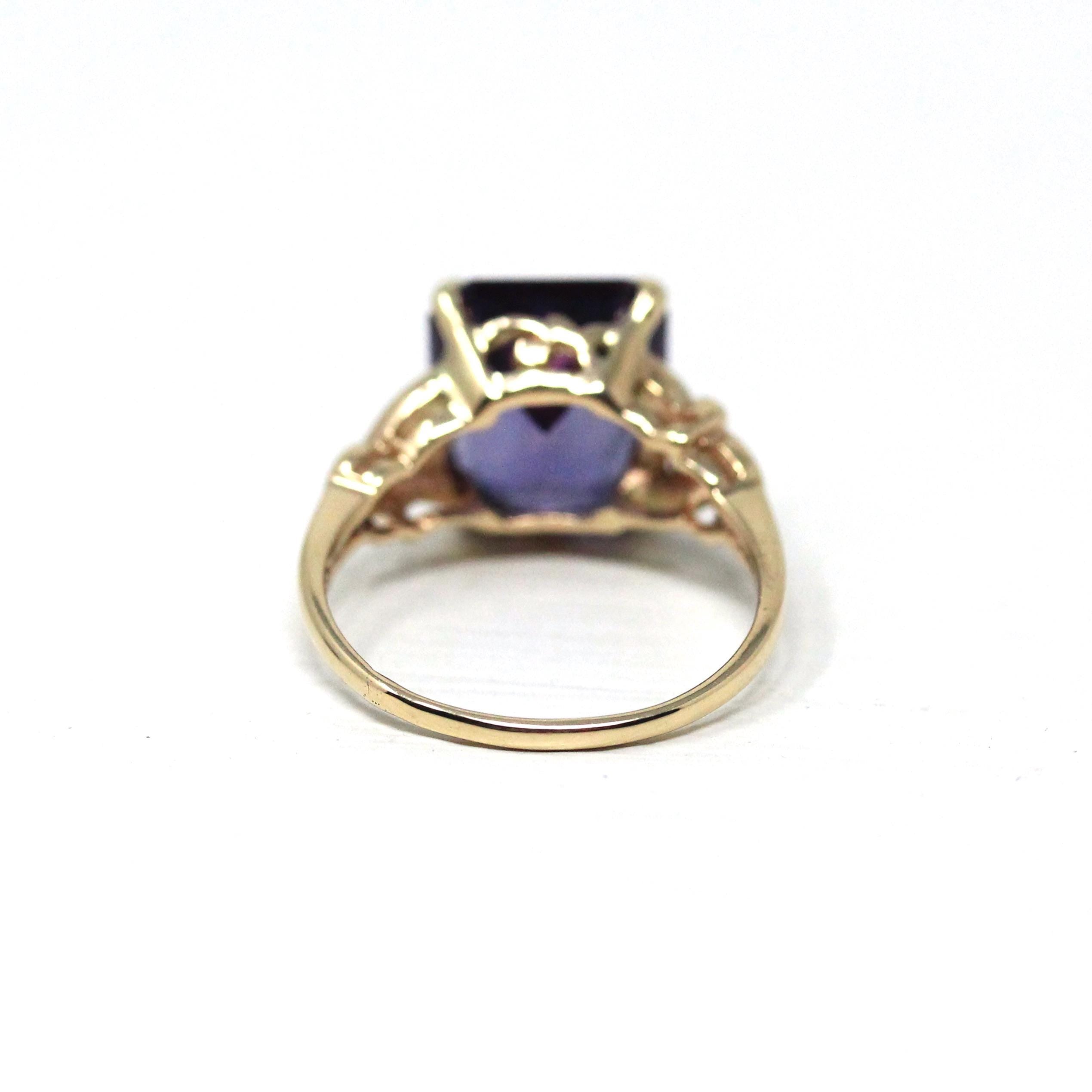 Created Color Change Sapphire Ring - Retro Era 14k Yellow Gold Rectangular Purple Blue Gemstone - Vintage 1940s Size 6 3/4 Fine 40s Jewelry