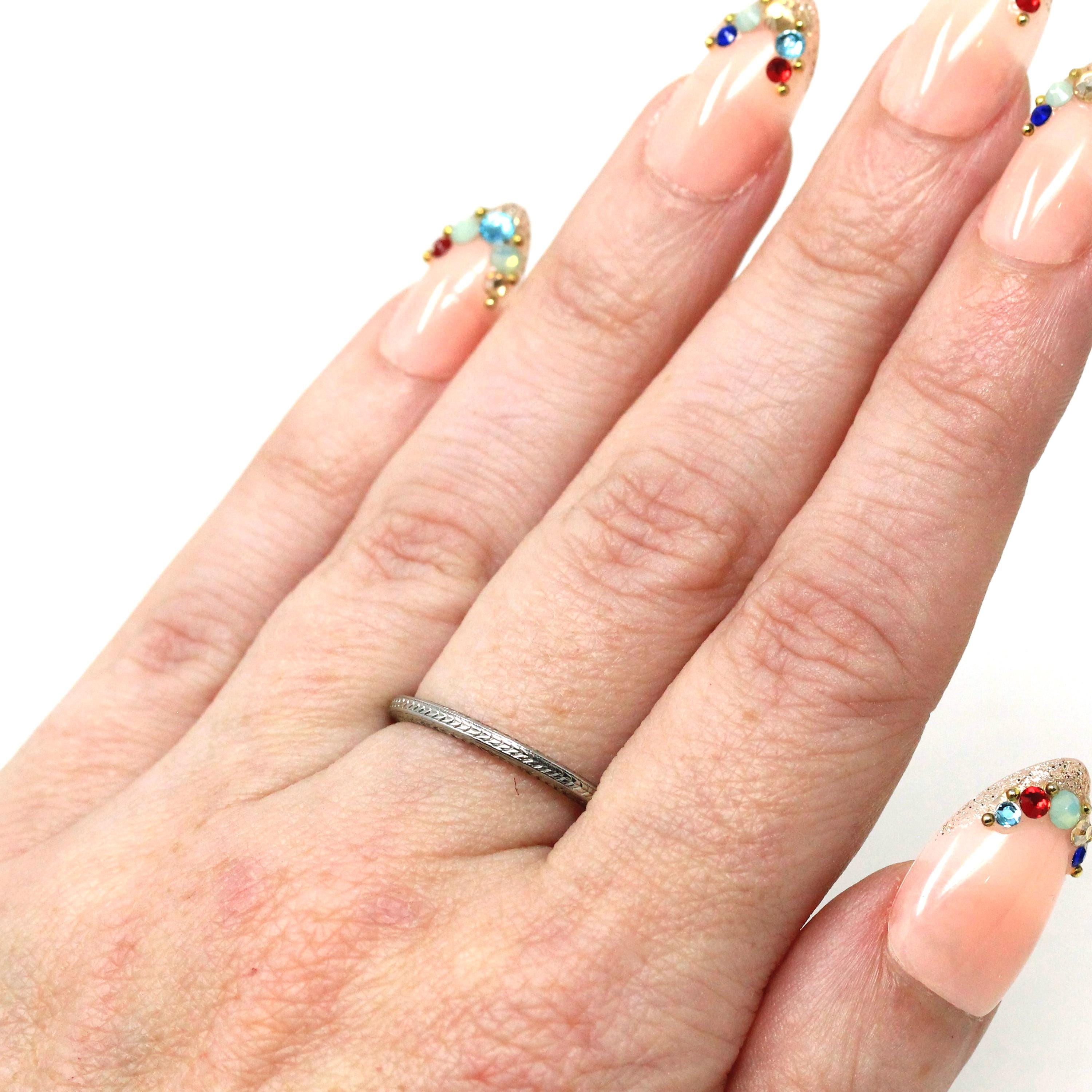 Vintage Wedding Band - Art Deco Era 18k White Gold Eternity Wheat Design Ring - Vintage Dated 1926 Size 6 3/4 Bridal Fine 20s Jewelry