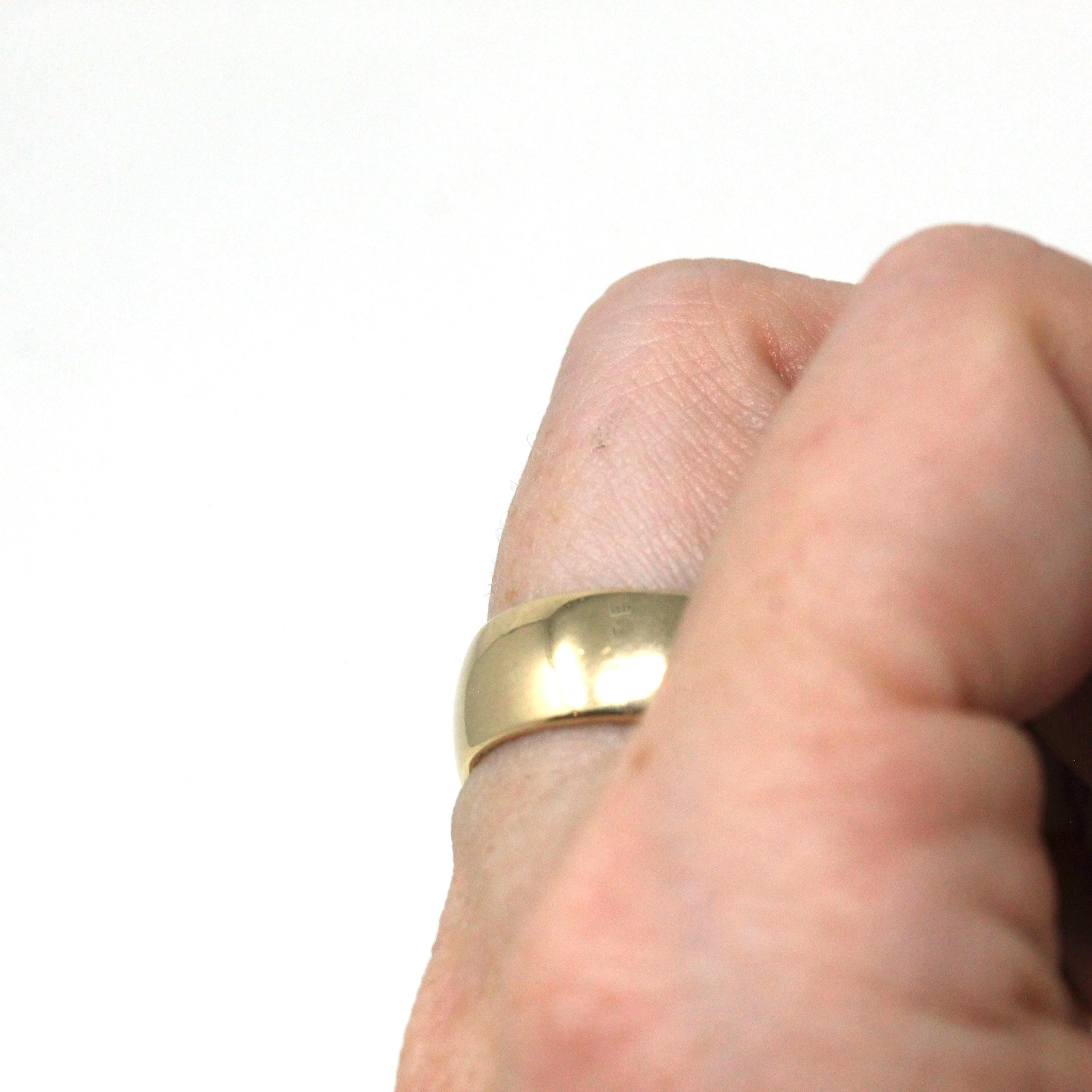 Vintage Ring Band - 7.18 MM Wide 9k Yellow Gold London England UK - Circa 1970 Size 6 1/2 English Hallmarks 1977 Fine Minimalist 70s Jewelry