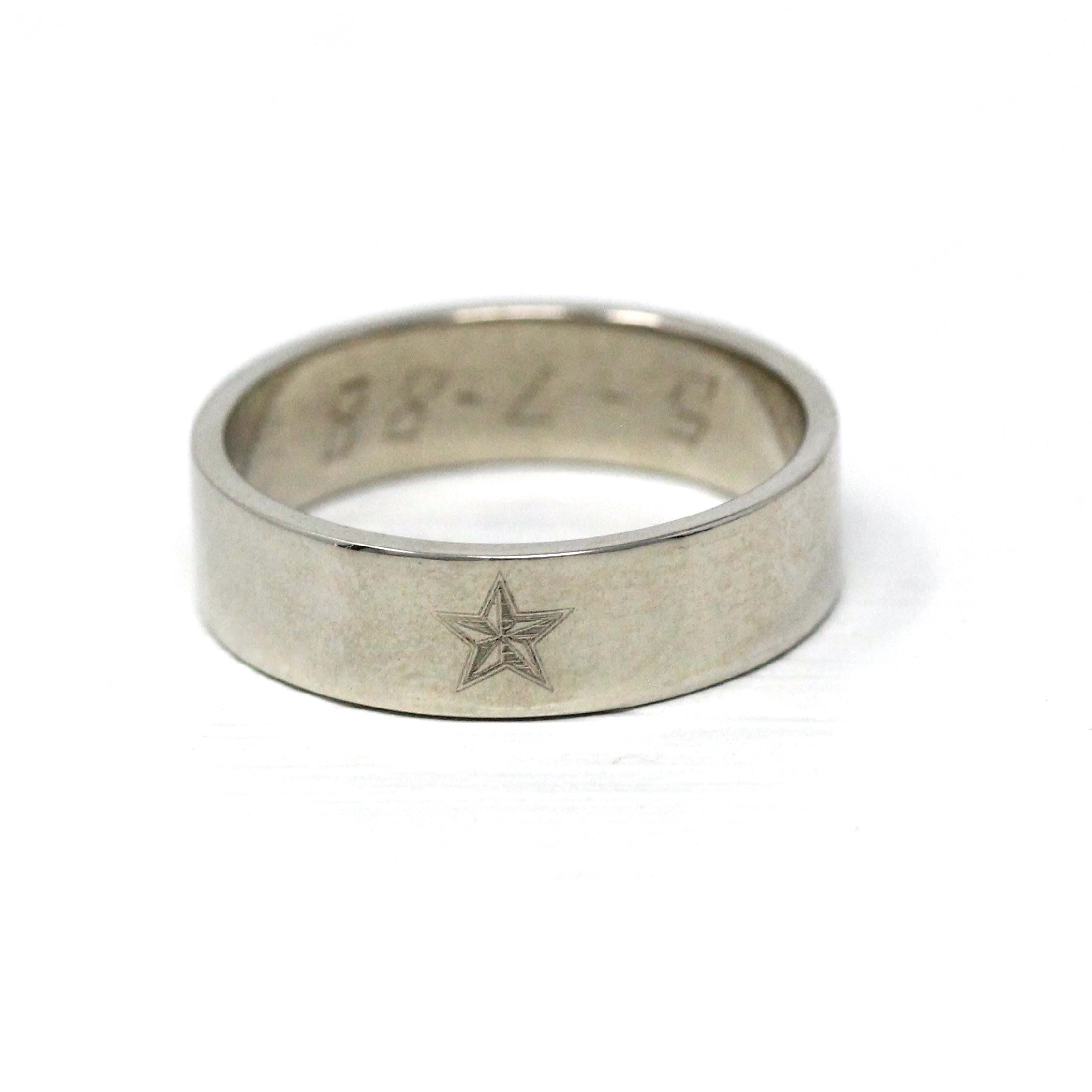 Star Wedding Band - Modern 10k White Gold Five Point Celestial Men's Unisex Bridal Ring - Estate 1988 Size 9 Engraved Polished Fine Jewelry