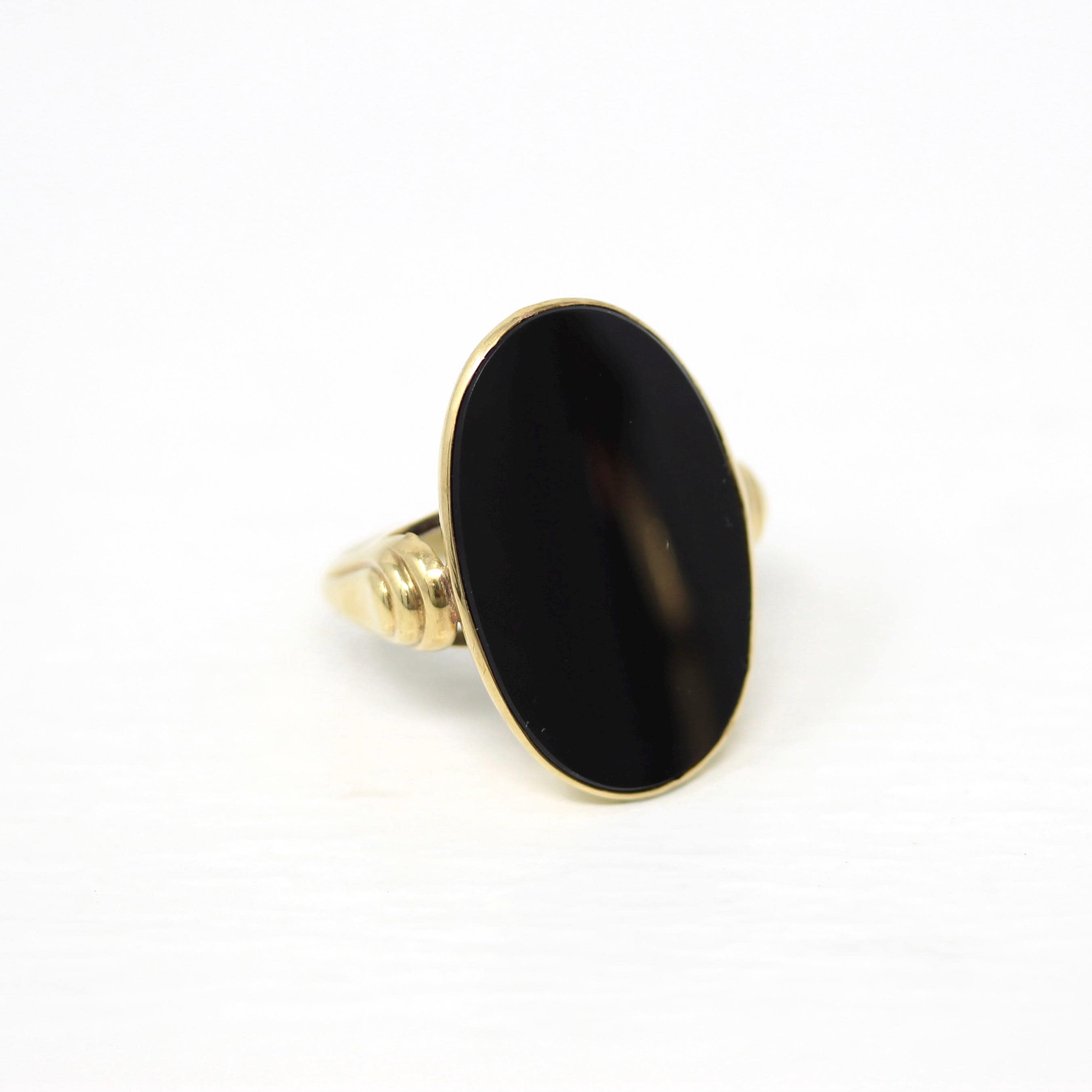 Vintage Onyx Ring - Retro 8k 333 Yellow Gold Oval Black Chalcedony Natural Gemstone - Circa 1970s Era Size 6 Statement Fine 70s Jewelry