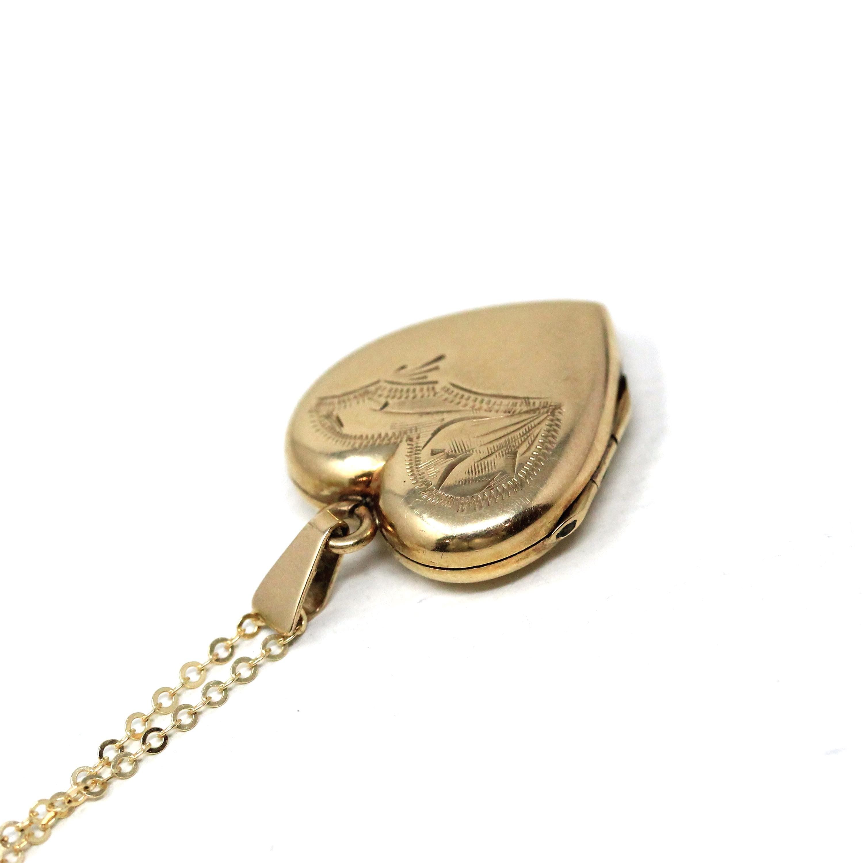 Vintage Heart Locket - Retro 9ct Yellow Gold Keepsake Pendant Necklace - Circa 1960s Era Engraved Designs Photograph Fine Flower Jewelry