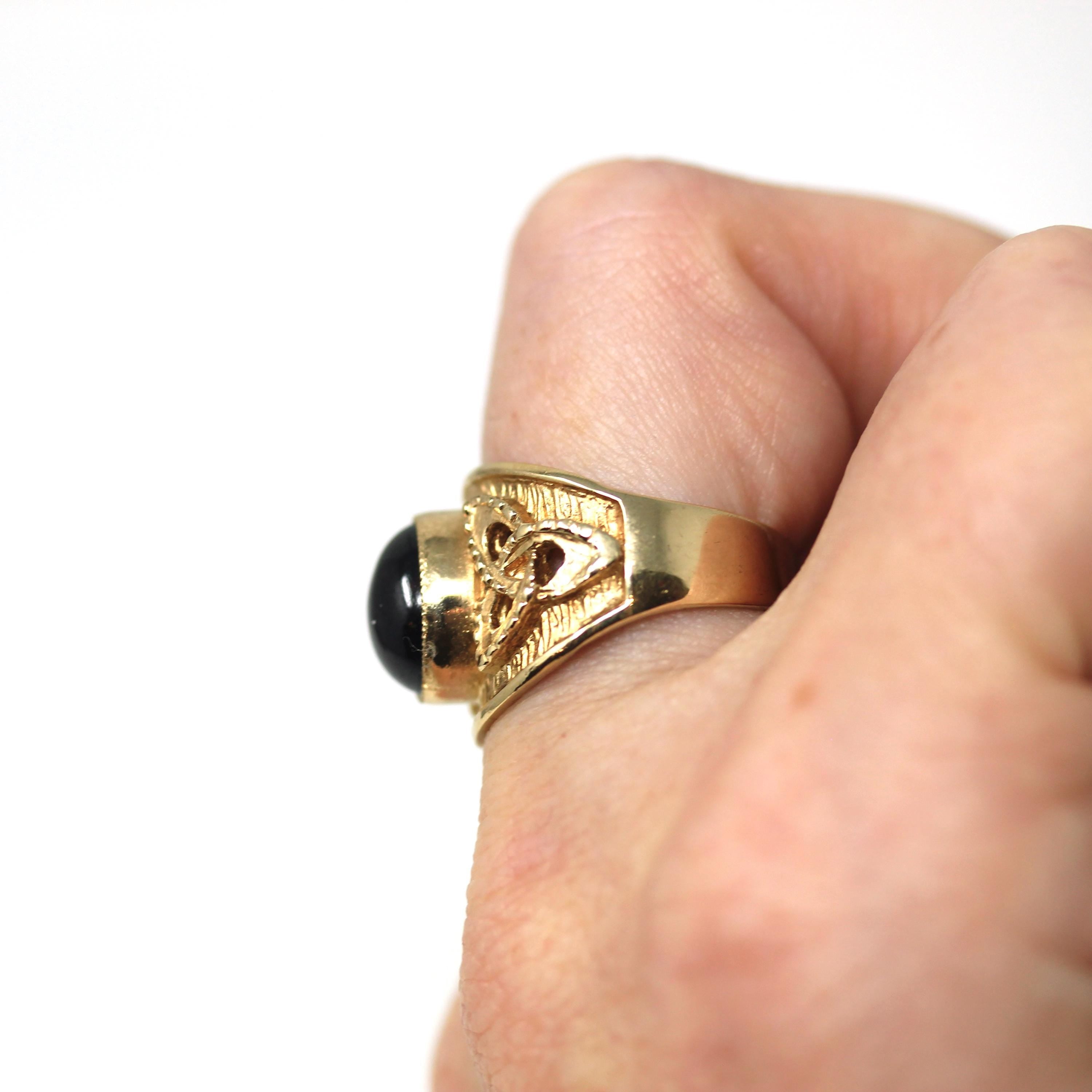 Celtic Garnet Ring - Modern 9k Yellow Gold Oval Natural Genuine Red Cabochon Gemstone - Estate Size 6 Knot Fine January Birthstone Jewelry