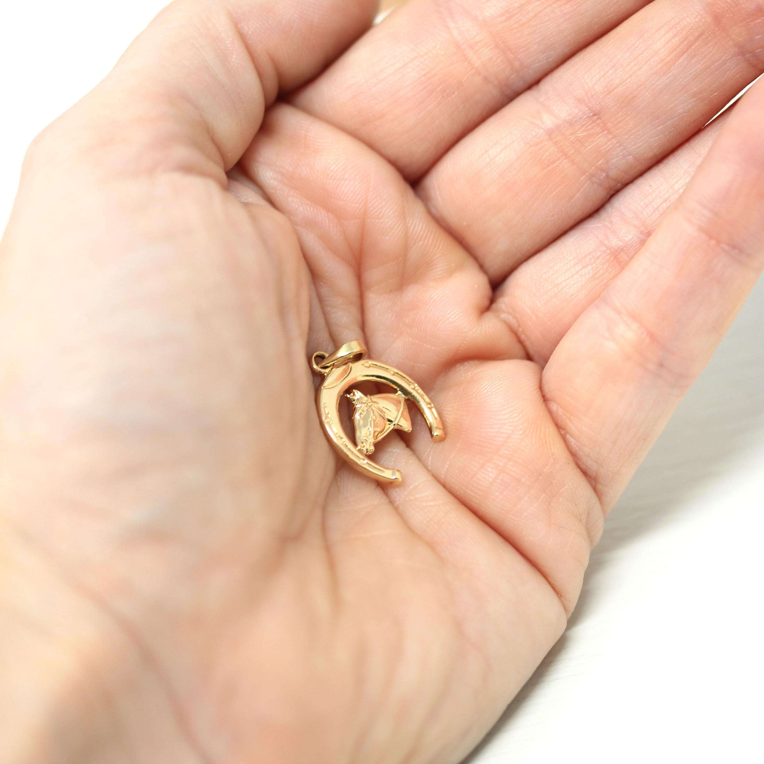 Vintage Equestrian Charm - Modern Estate 14k Yellow Gold Dainty Figural Equine Horse & Shoe Pendant Necklace - Circa 2000s Fine Y2K Jewelry