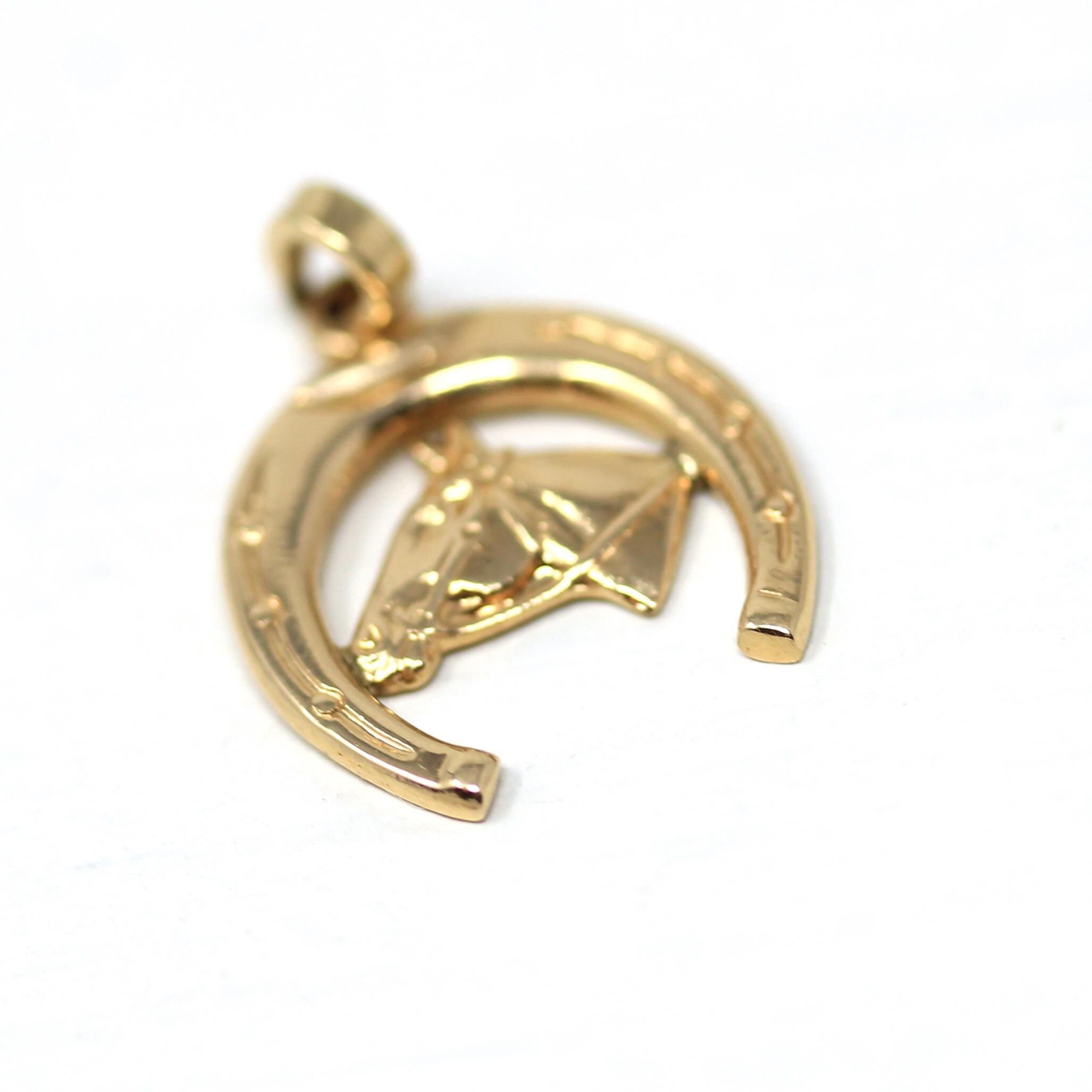 Vintage Equestrian Charm - Modern Estate 14k Yellow Gold Dainty Figural Equine Horse & Shoe Pendant Necklace - Circa 2000s Fine Y2K Jewelry