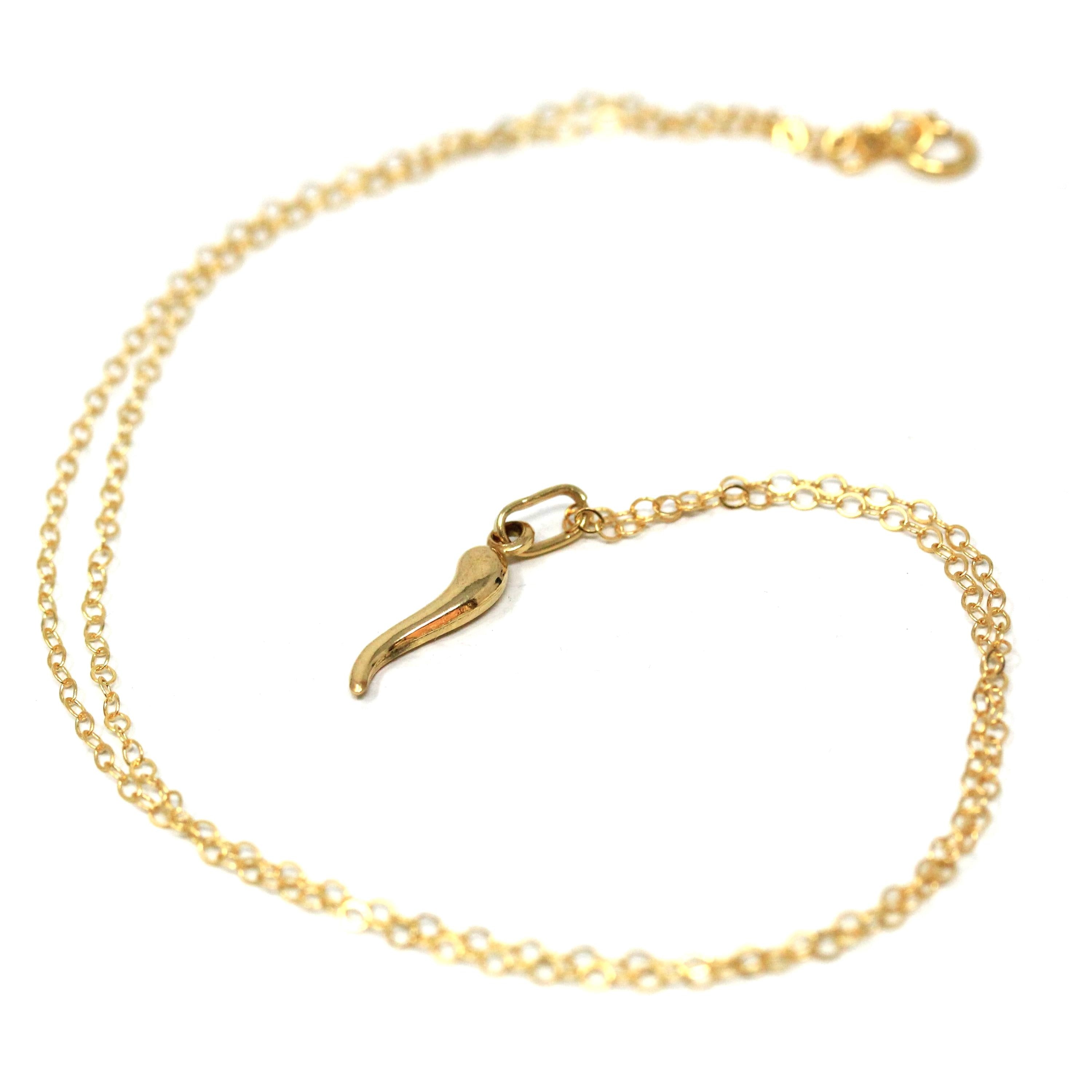 Italian Horn Charm - Retro 18k Yellow Gold Italy Cornicello Good Luck Pendant Necklace - Vintage Circa 1970s Ward Off Evil Amulet Jewelry