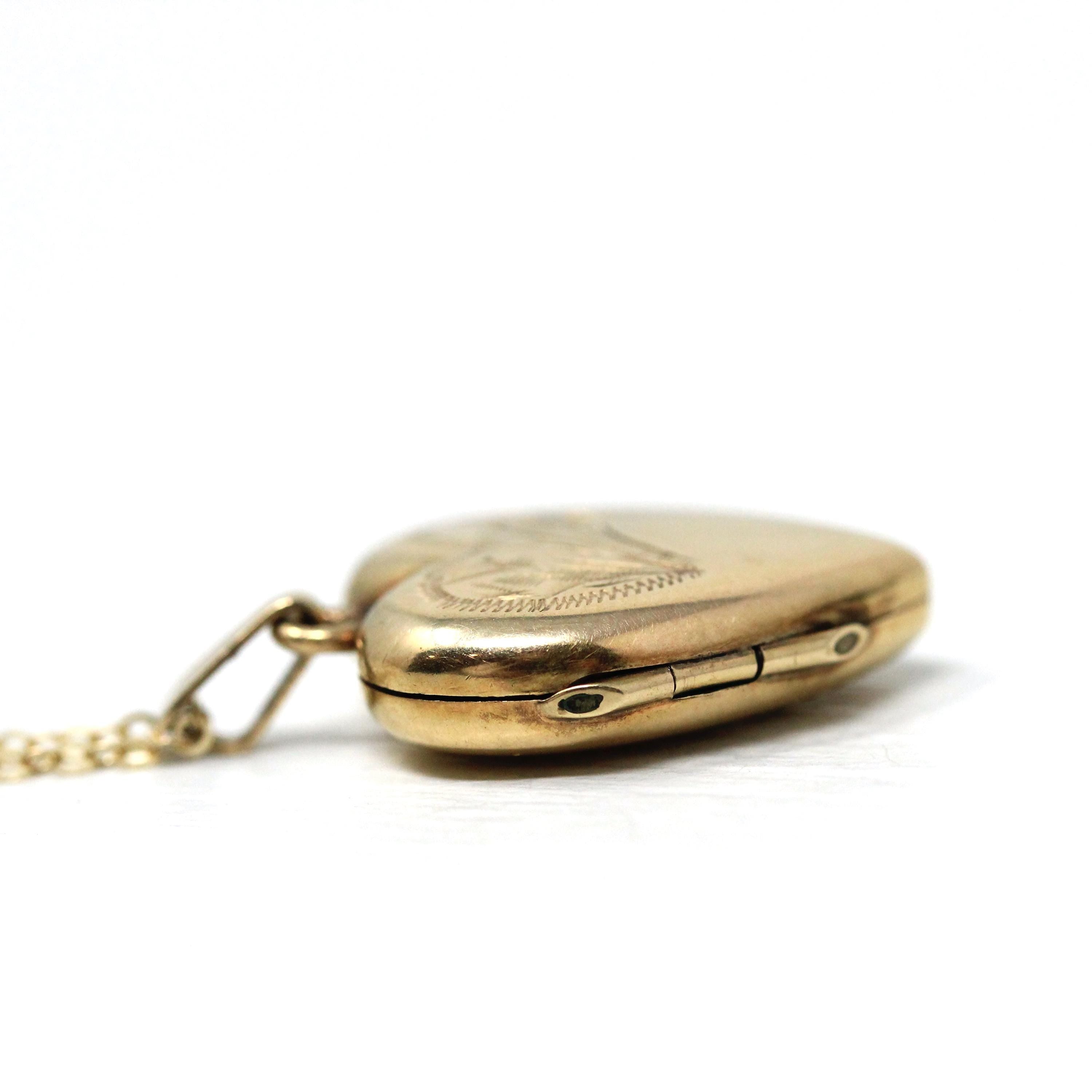 Vintage Heart Locket - Retro 9ct Yellow Gold Keepsake Pendant Necklace - Circa 1960s Era Engraved Designs Photograph Fine Flower Jewelry