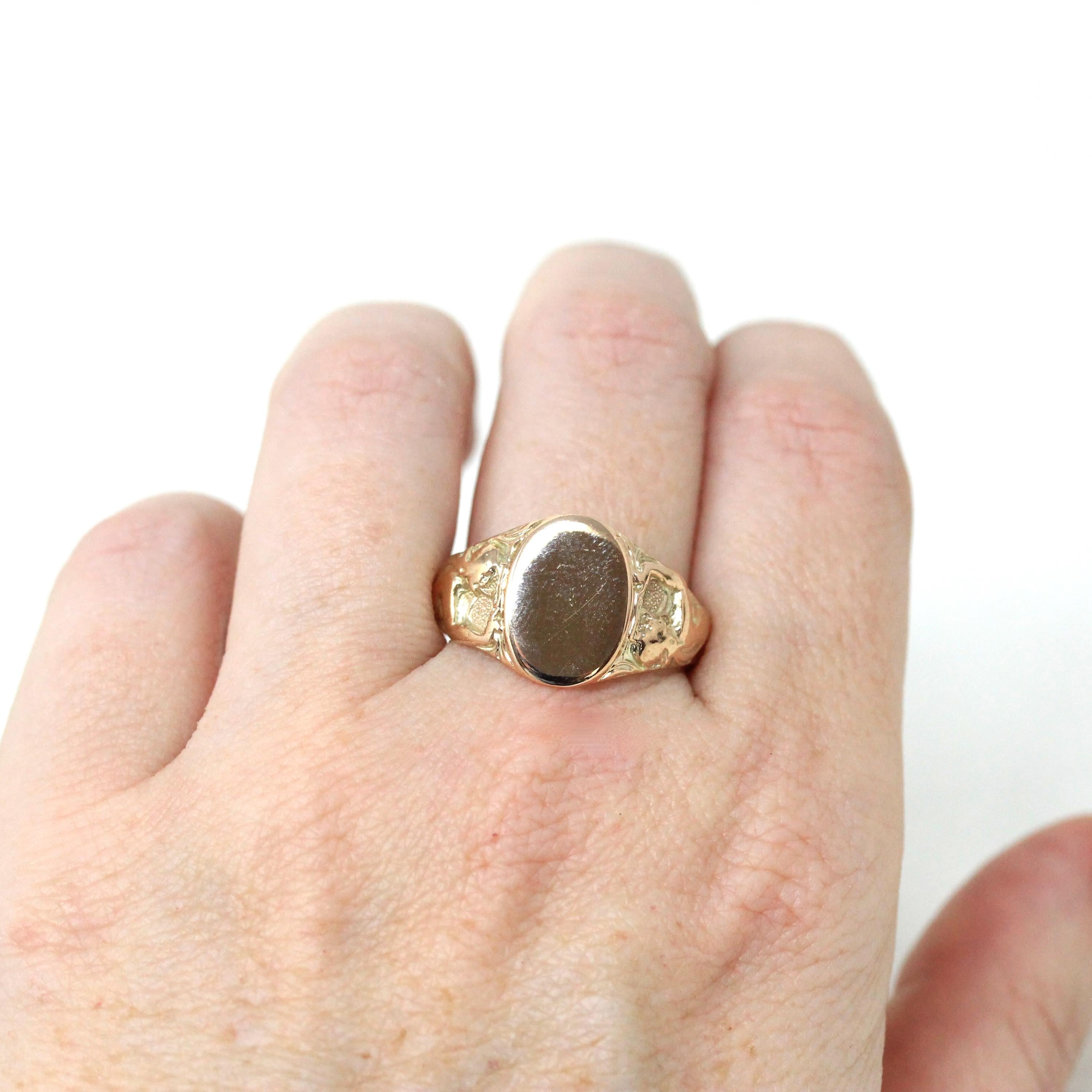 Art Nouveau Signet Ring - Antique 10k Yellow Gold Blank Oval Face - Edwardian Circa 1900s Era Size 10 Unisex Figural Woman Fine Jewelry