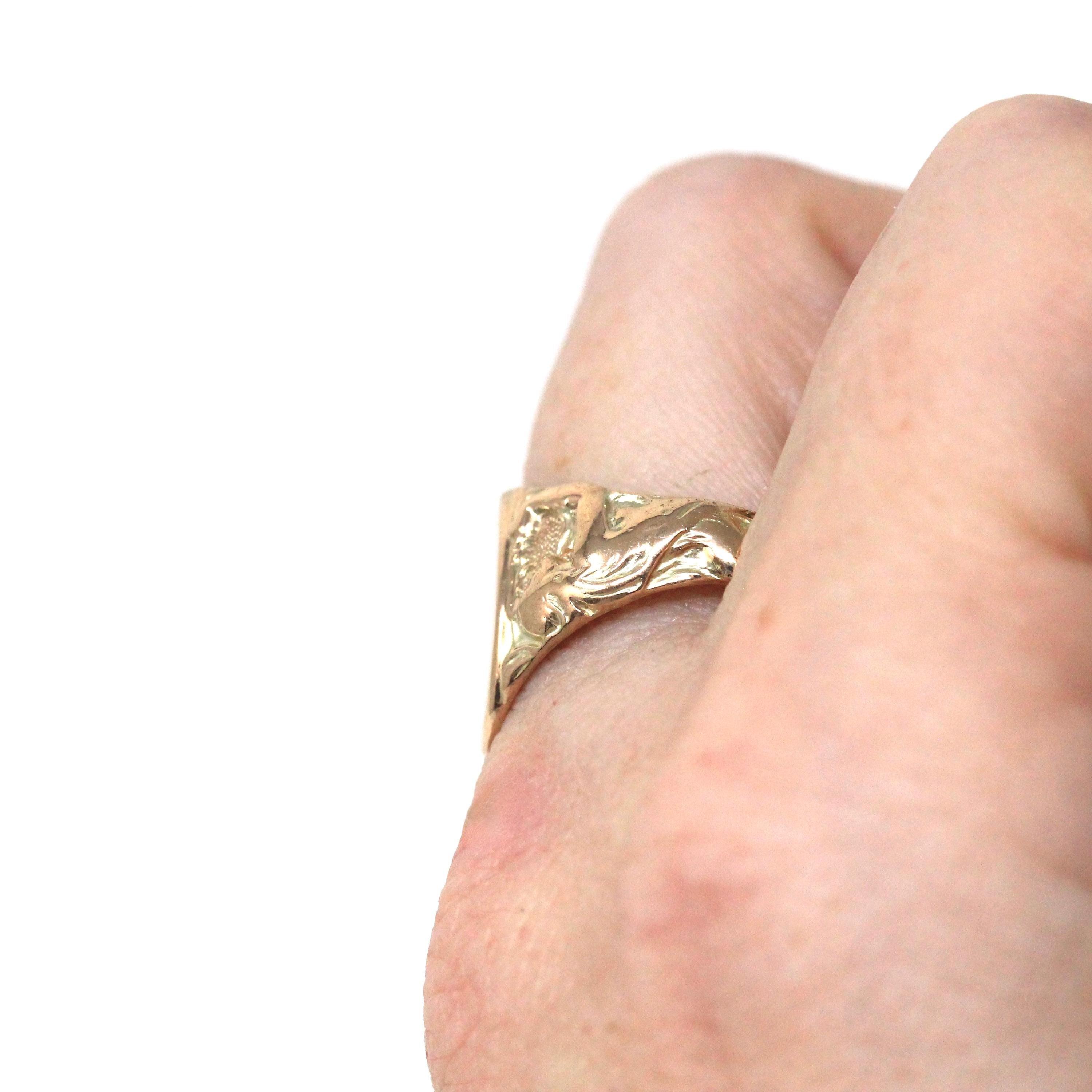 Art Nouveau Signet Ring - Antique 10k Yellow Gold Blank Oval Face - Edwardian Circa 1900s Era Size 10 Unisex Figural Woman Fine Jewelry