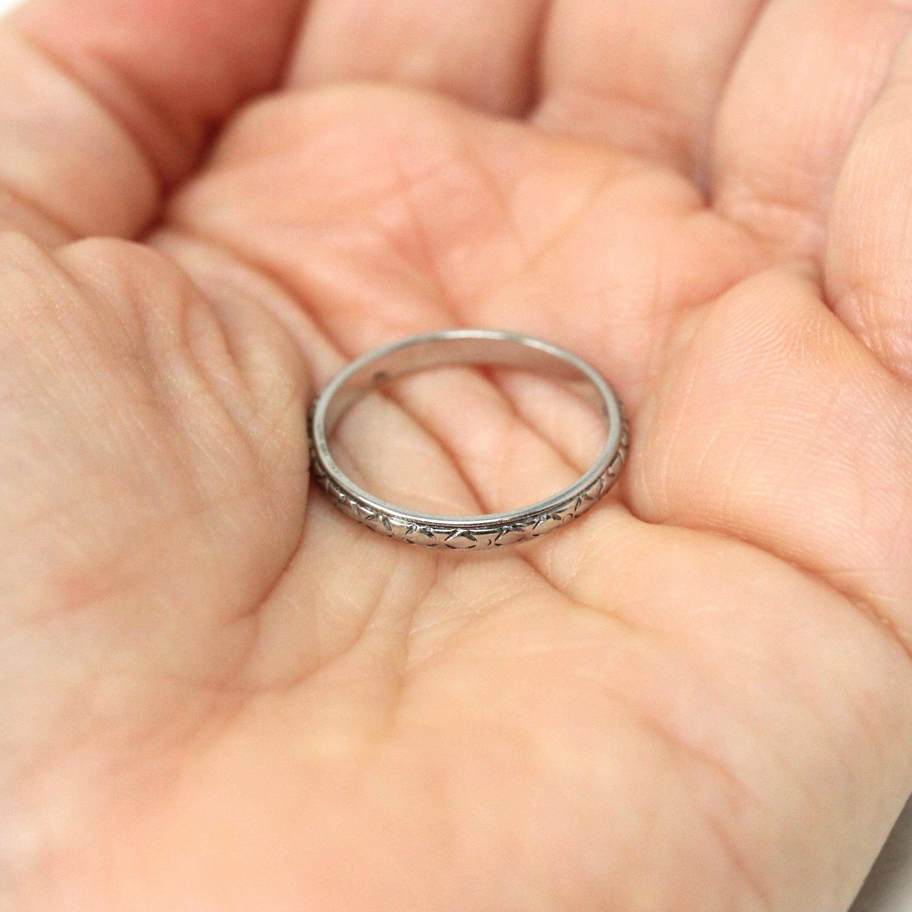 Antique Wedding Band - Art Deco 18k White Gold Belais Eternity Flower Ring - Vintage Circa 1920s Era Size 7 1/2 Wedding Bridal Fine Jewelry