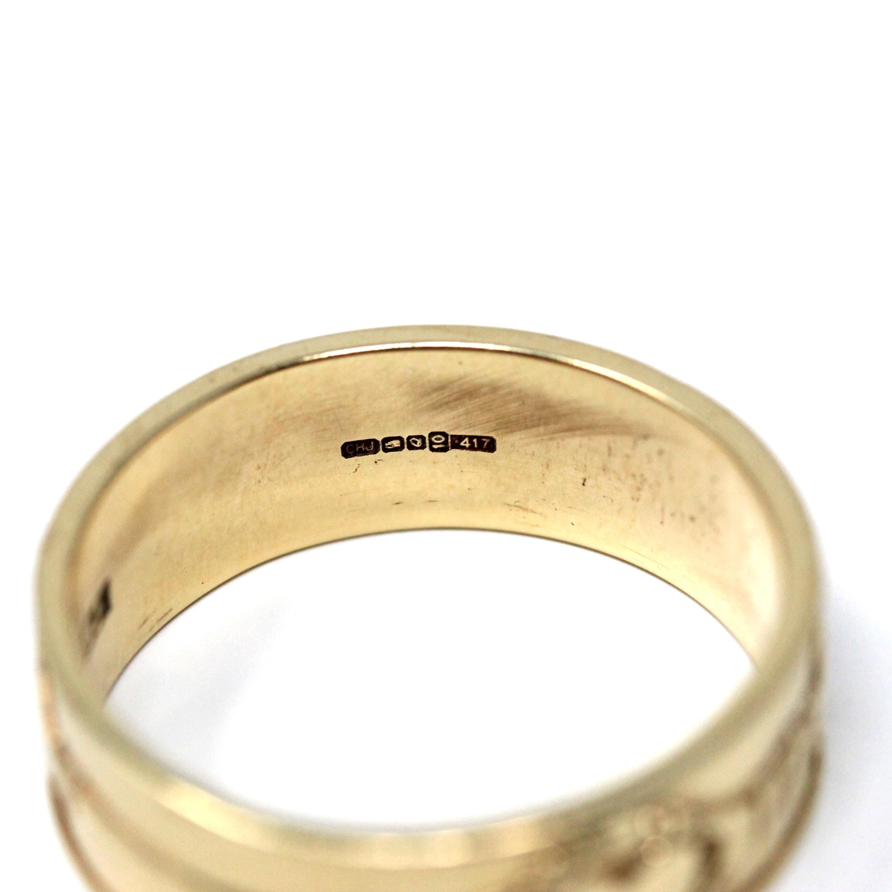 Claddagh Cigar Band - Modern 10k Yellow Gold Heart Clasped Hand Crown - Estate Size 10 Men's Unisex Friendship Love Loyalty Irish Jewelry