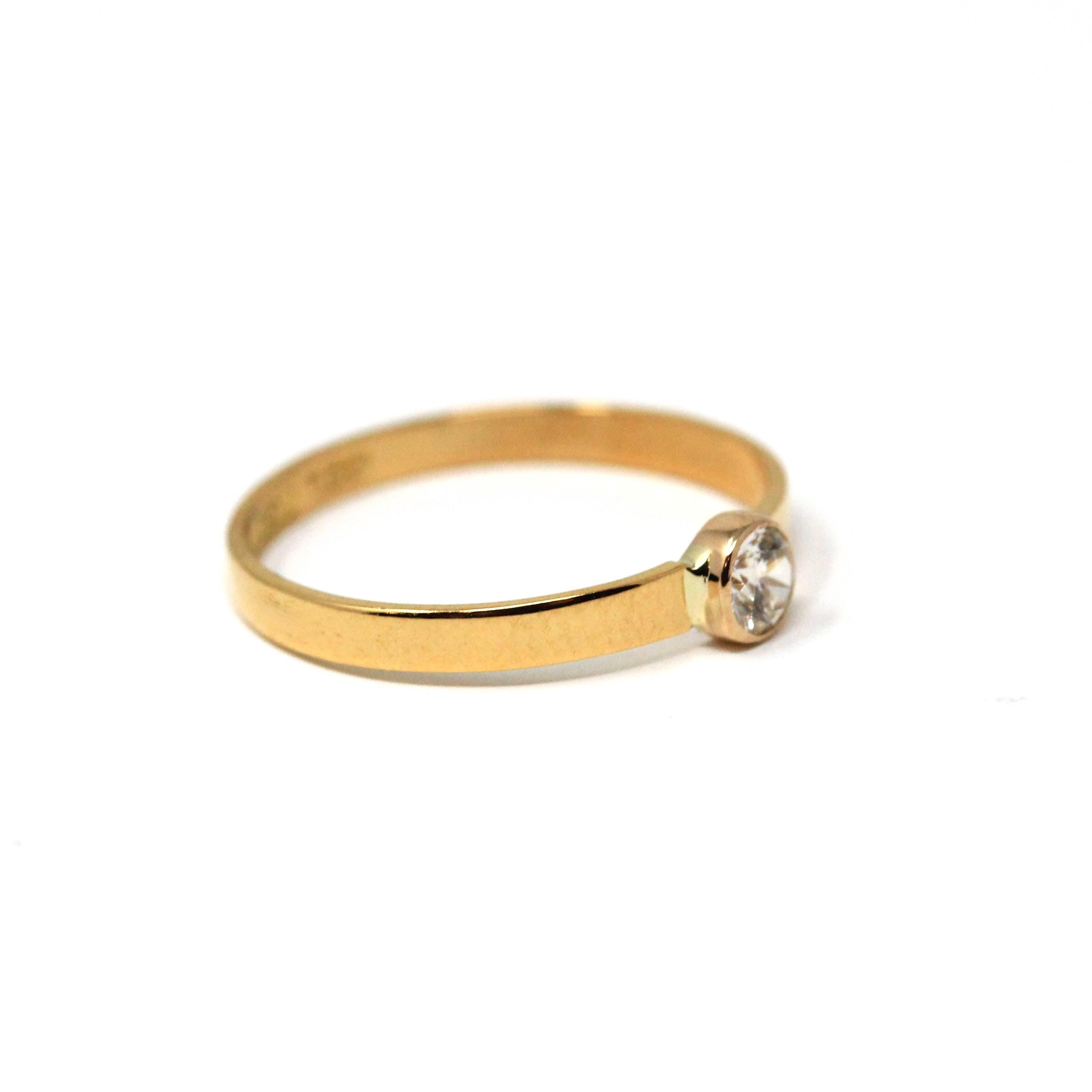 Modern 22k Gold Ring - Estate Simulated Diamond Glass Solitaire Bezel Ring - Hallmarked 1986 Size 6 1/4 Birmingham England Fine 80s Jewelry