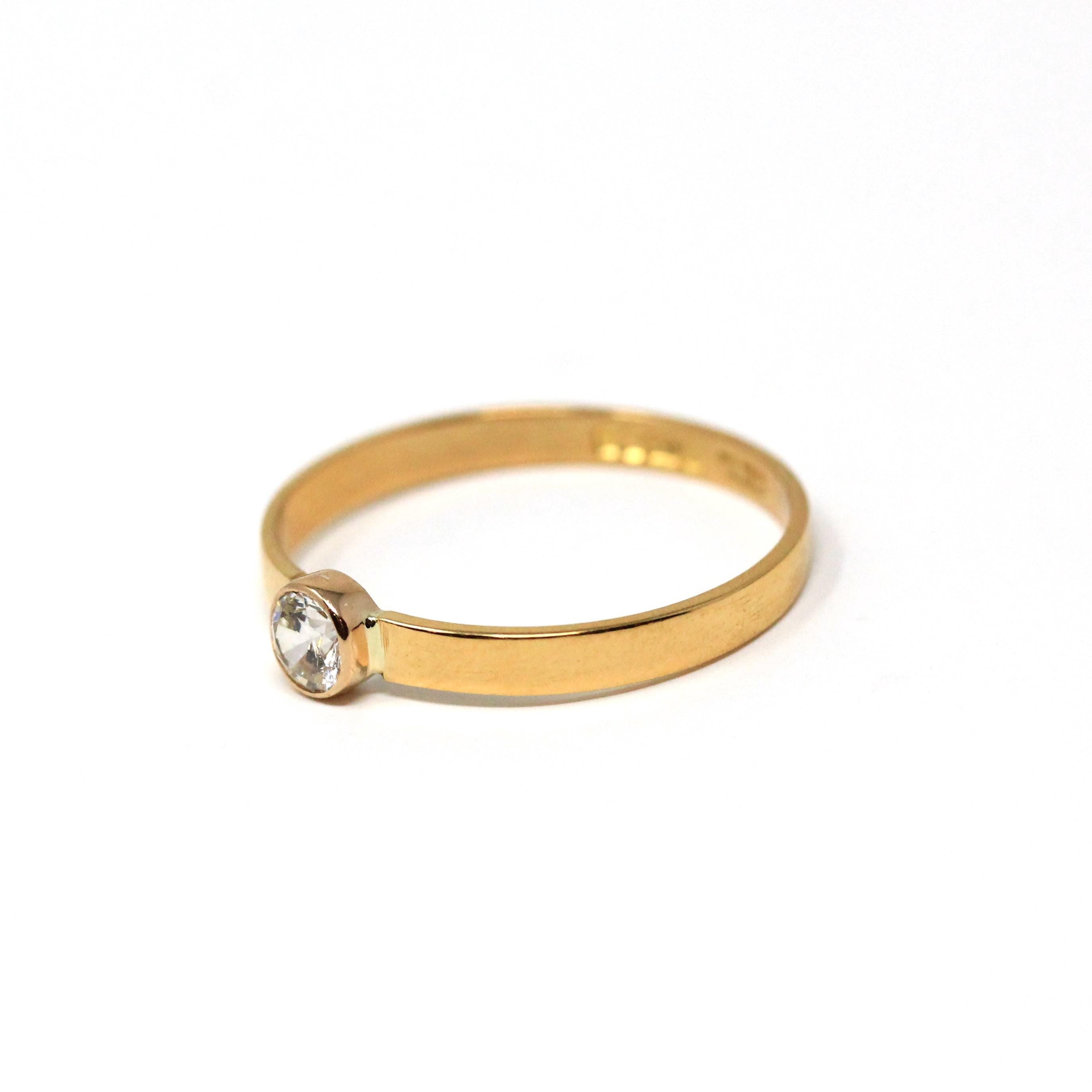 Modern 22k Gold Ring - Estate Simulated Diamond Glass Solitaire Bezel Ring - Hallmarked 1986 Size 6 1/4 Birmingham England Fine 80s Jewelry