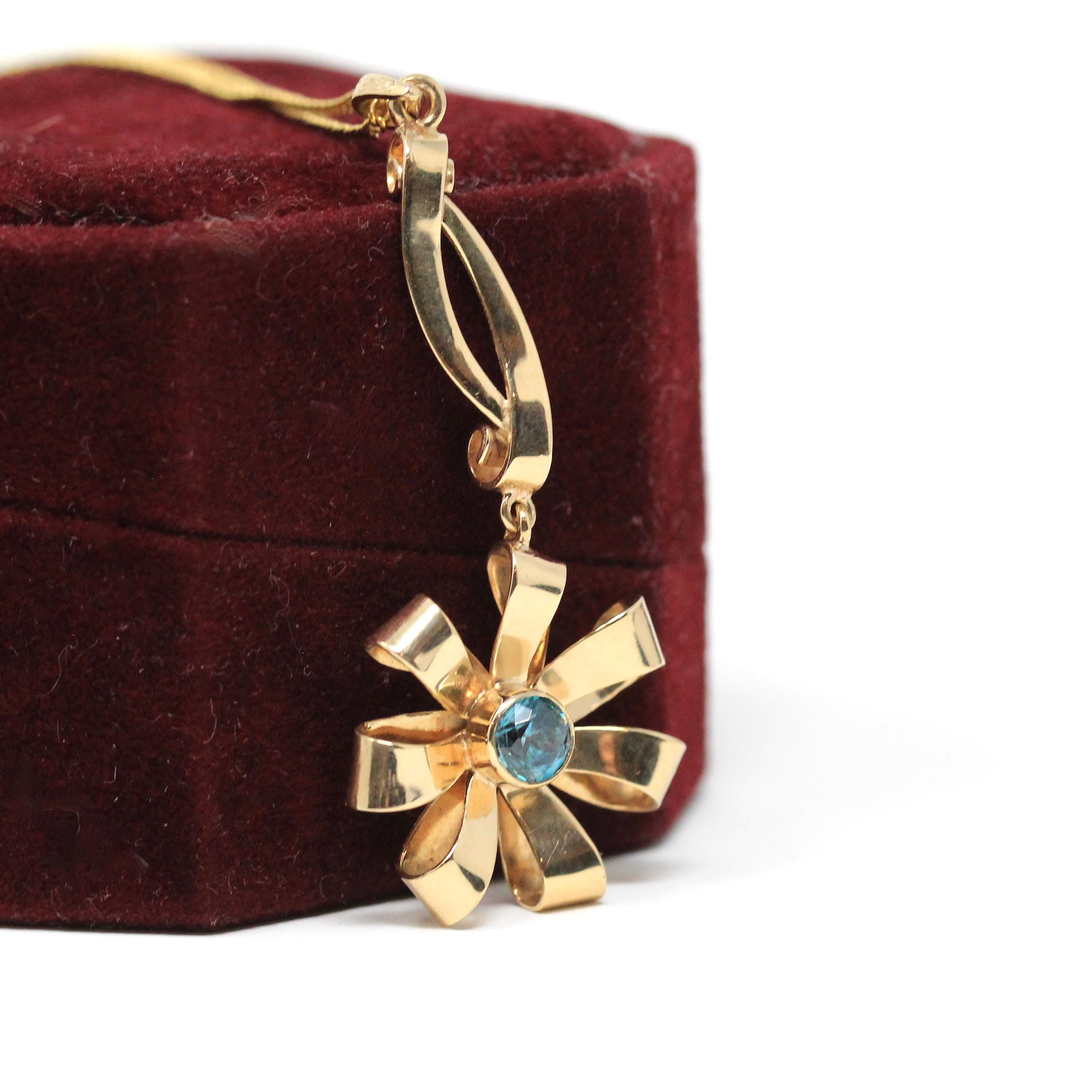 Vintage Flower Necklace - Mid Century 10k Yellow Gold Natural Blue Zircon Gemstone Pendant - Circa 1940s December Birthstone Fine Jewelry