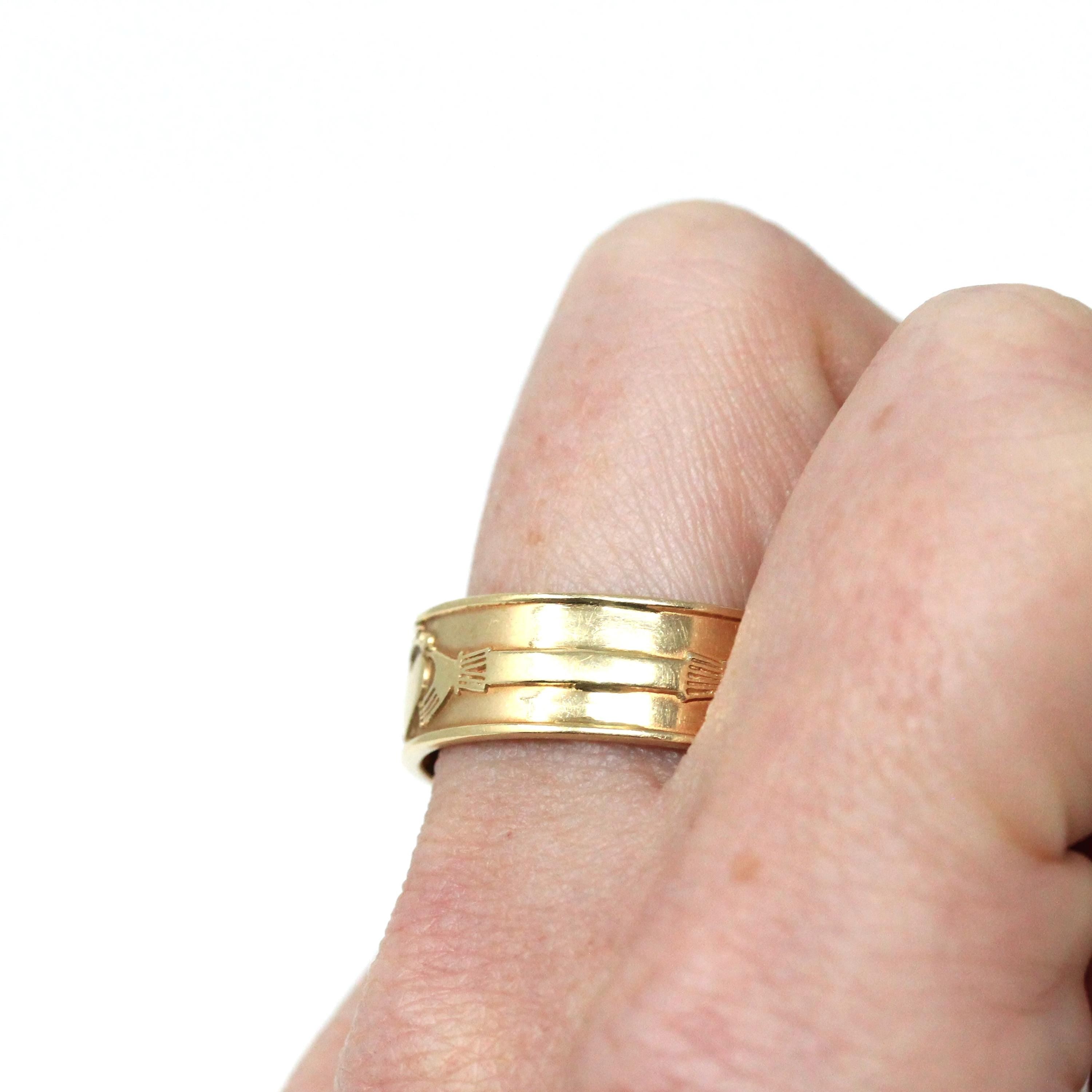 Claddagh Cigar Band - Modern 10k Yellow Gold Heart Clasped Hand Crown - Estate Size 10 Men's Unisex Friendship Love Loyalty Irish Jewelry