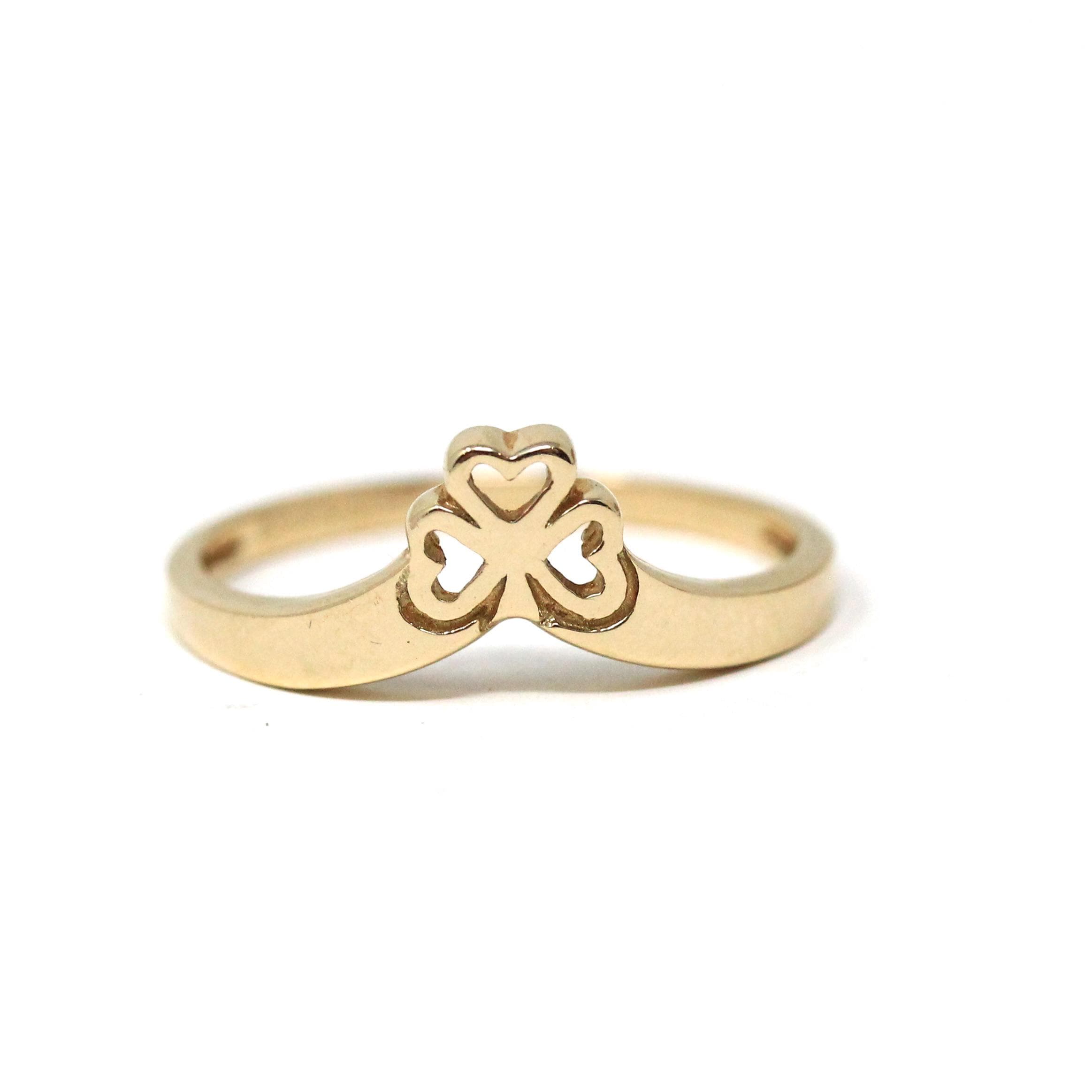 Modern Clover Ring - Estate 14k Yellow Gold Good Luck Three Leaf Band - Circa 2000s Era Size 6 Chevron Curved Stacking Fine Shamrock Jewelry