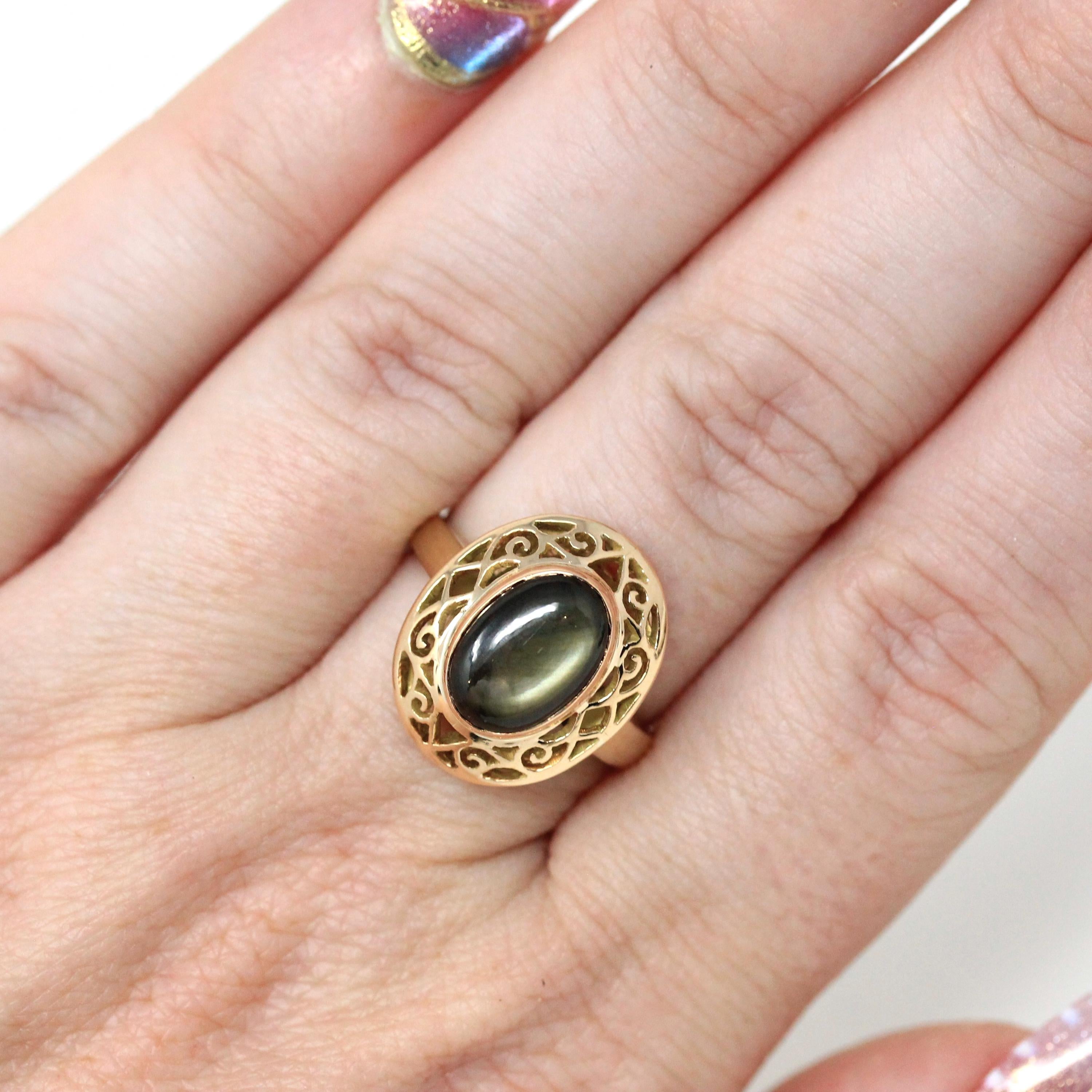 Black Star Sapphire Ring - Retro 14k Yellow Gold Natural Asterism Gemstone - Vintage Circa 1970s Era Size 6 Solitaire Celestial Fine Jewelry
