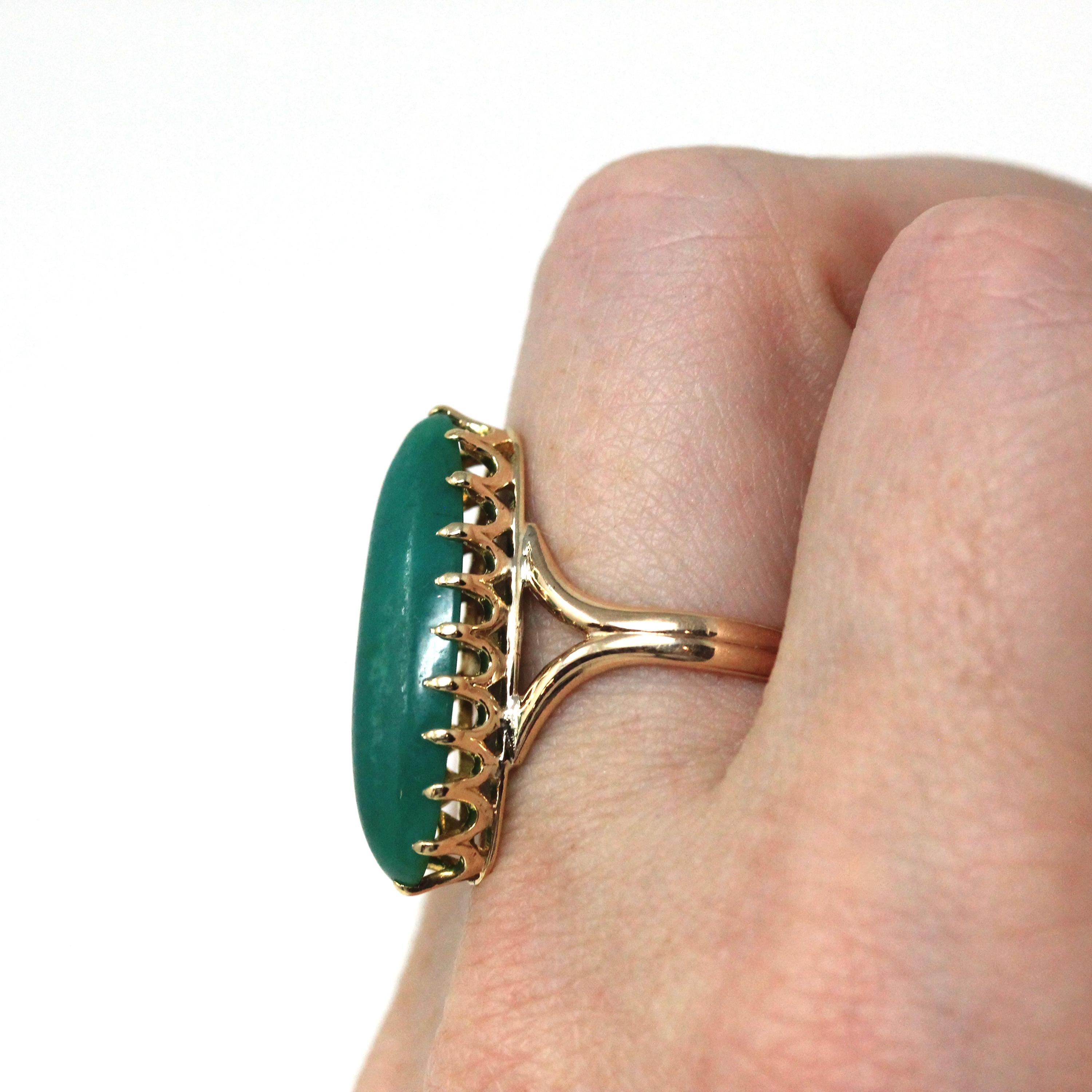 Vintage Chrysoprase Ring - Retro 14k 10k Yellow Gold Oblong Oval Cabochon Natural Green Gemstone - Circa 1970s Era Size 6 1/2 Fine Jewelry