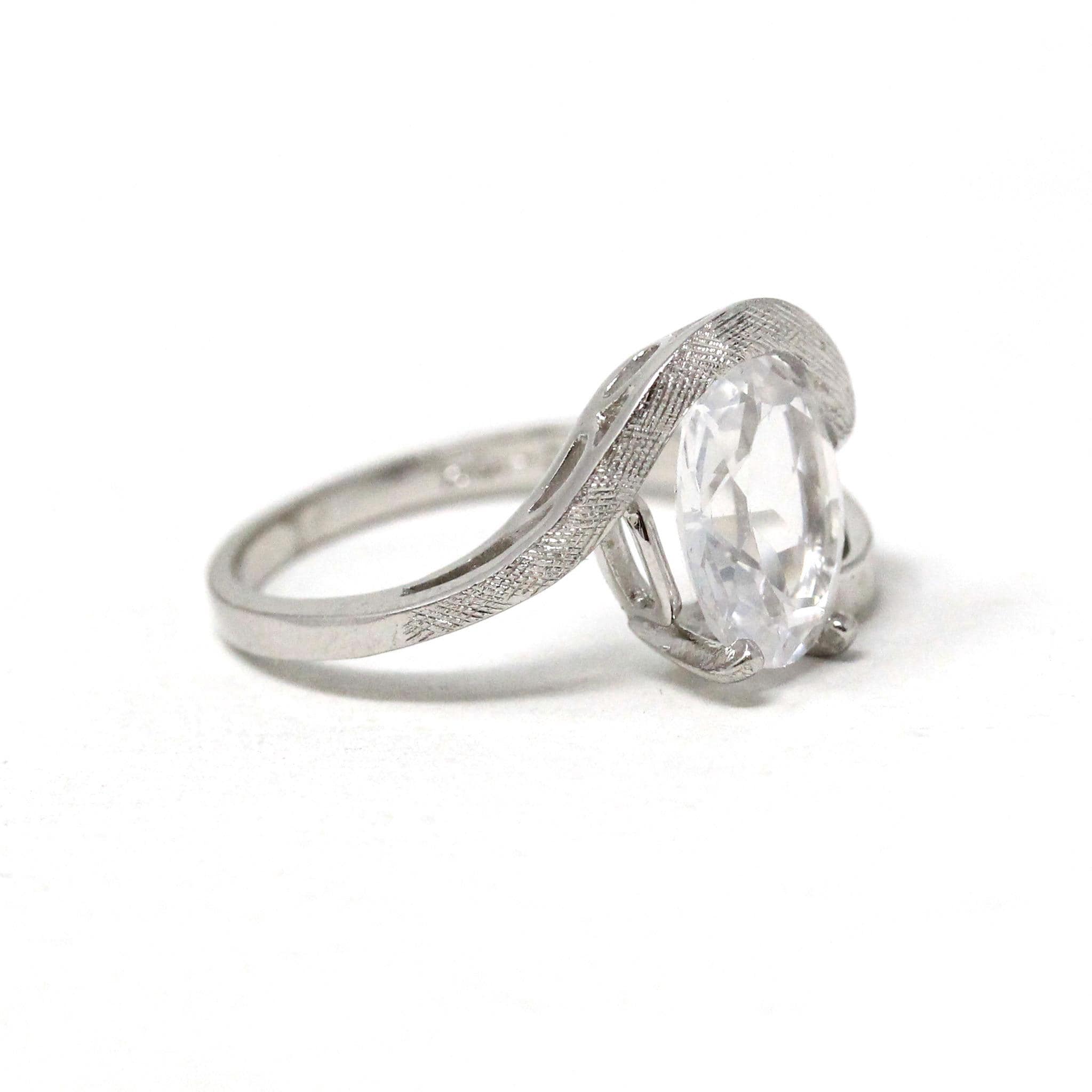 Created Spinel Ring - Retro 10k White Gold Oval Faceted White Stone - Vintage Circa 1960s Era Size 5 3/4 Fine Simulated Diamond Jewelry
