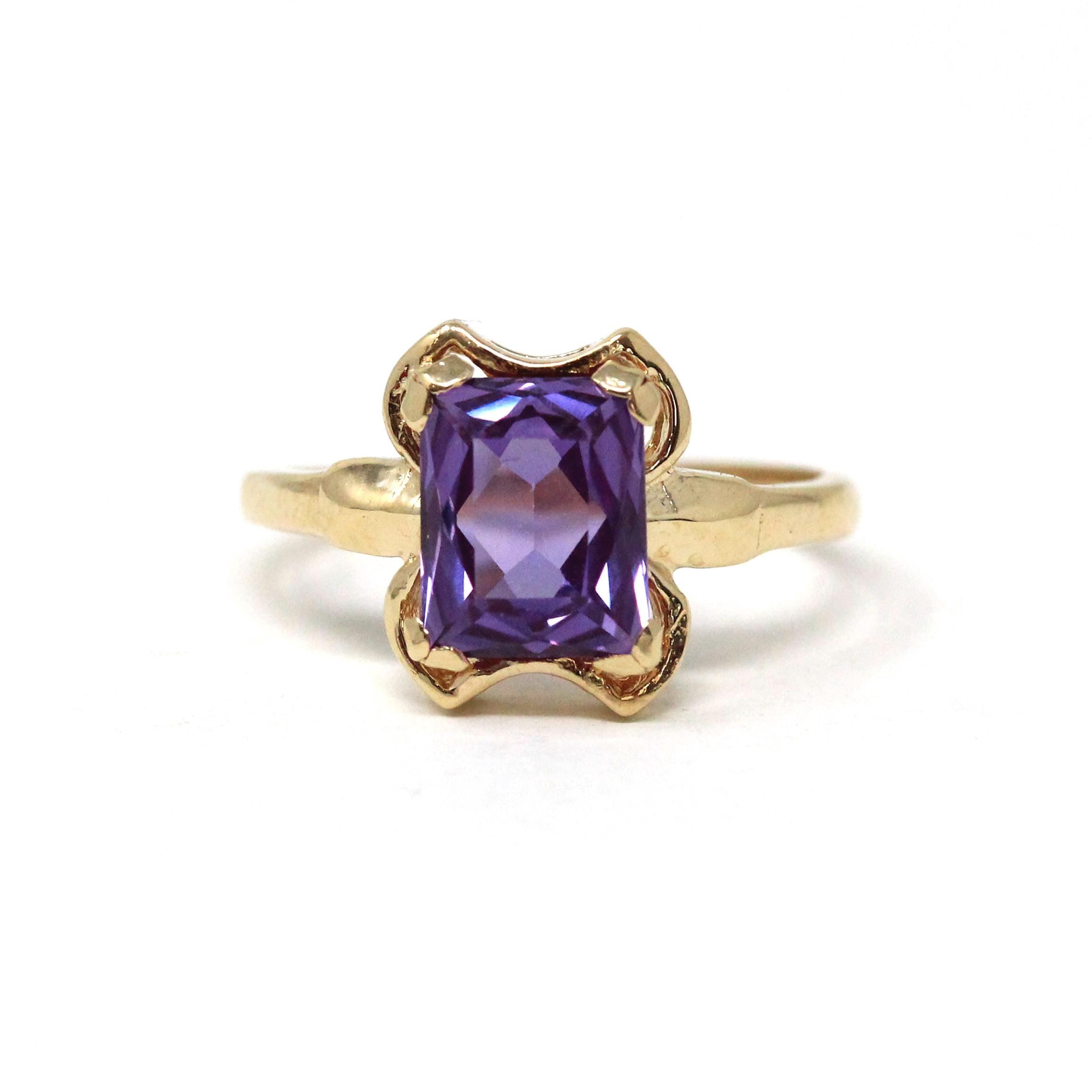 Color Change Sapphire Ring - Retro 14k Yellow Gold Created Purple Pink 2.22 CT Stone - Vintage Circa 1960s Era Size 5 1/2 Fine 60s Jewelry