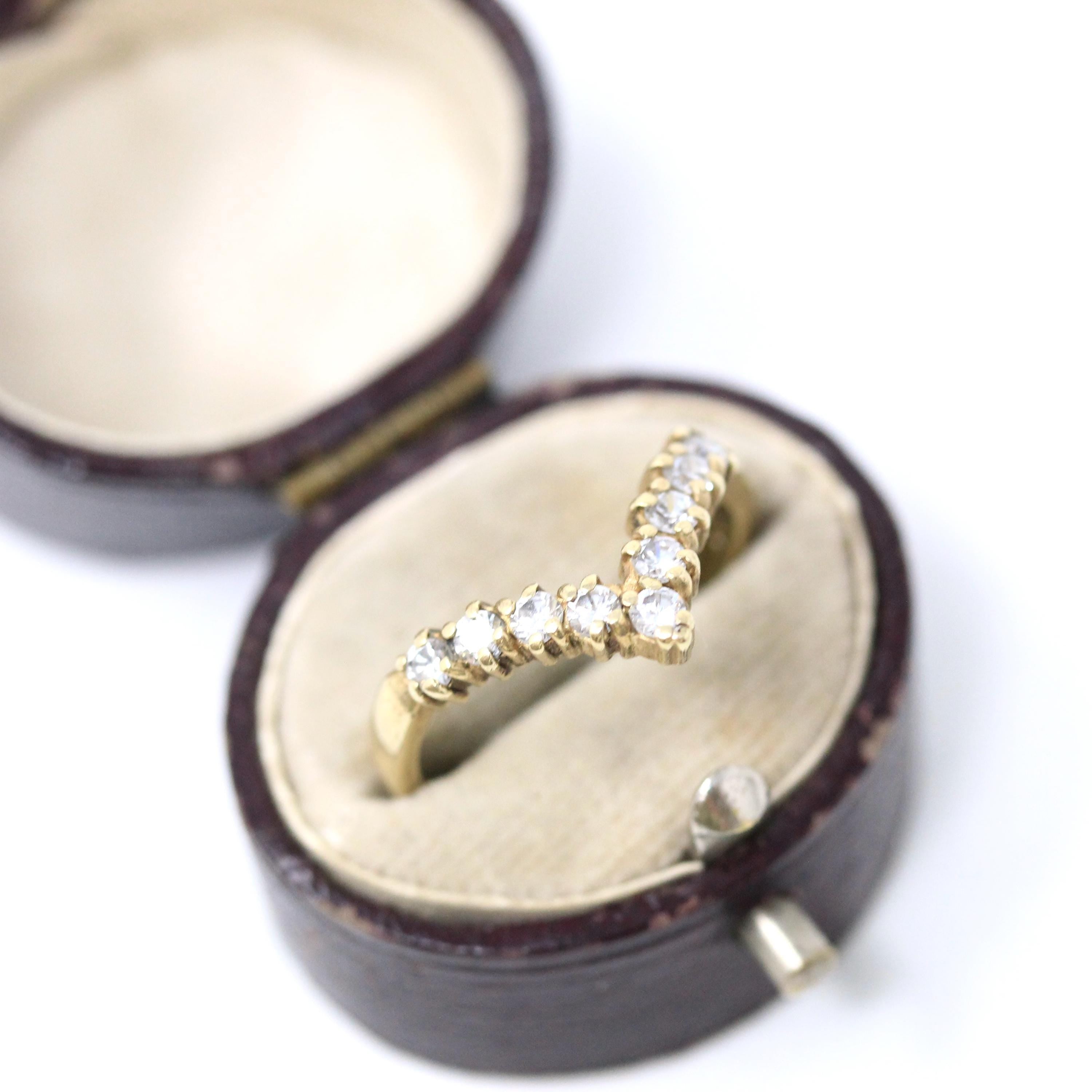 Modern Chevron Ring - Vintage 9k Yellow Gold Cubic Zirconia CZ Gemstones - Modern Estate 1988 Size 7 1/4 Wedding Band Stacking Fine Jewelry