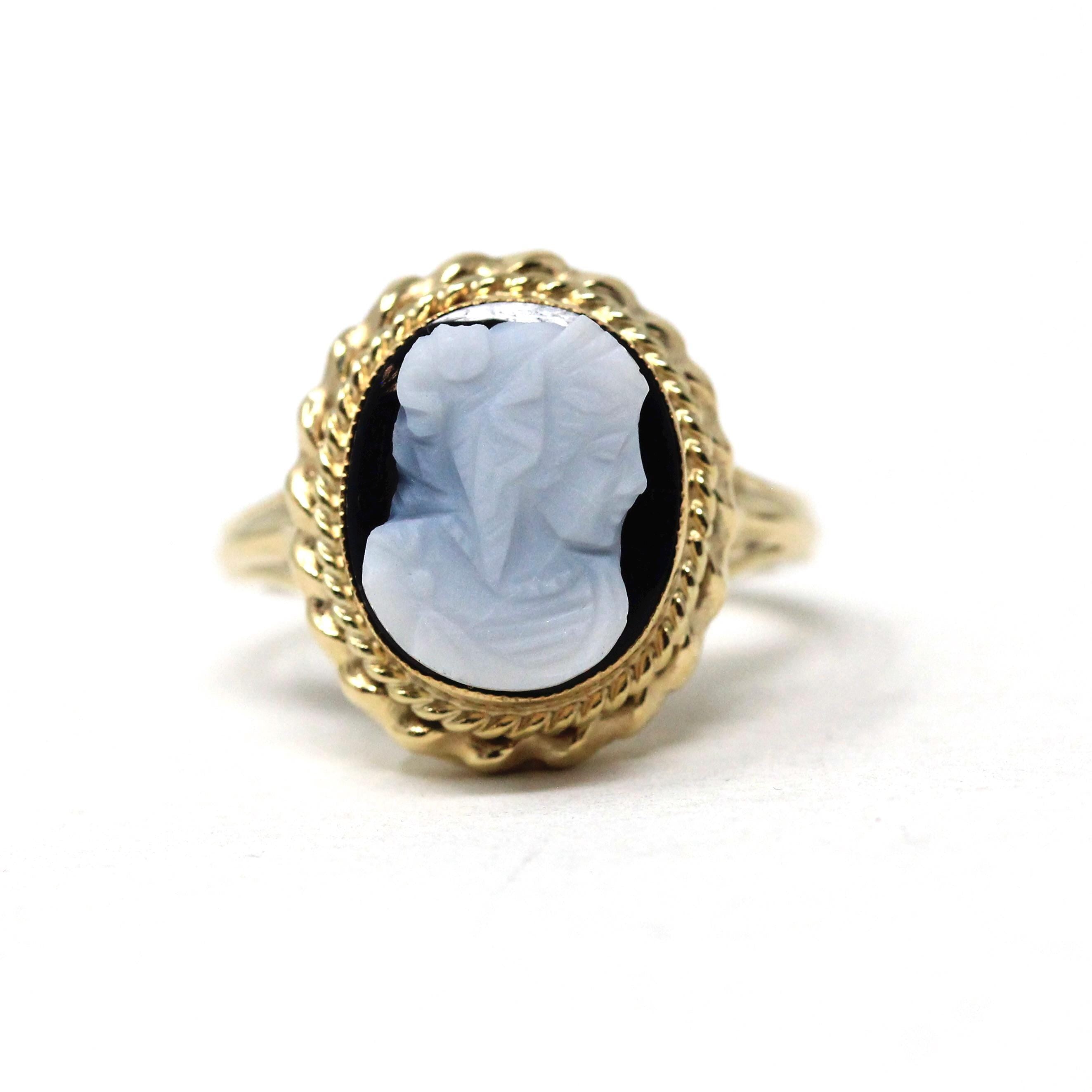 Vintage Onyx Cameo Ring - Retro 10k Yellow Gold Carved Oval Black and White Woman's Profile Silhouette - Circa 1960s Size 5 1/2 Fine Jewelry