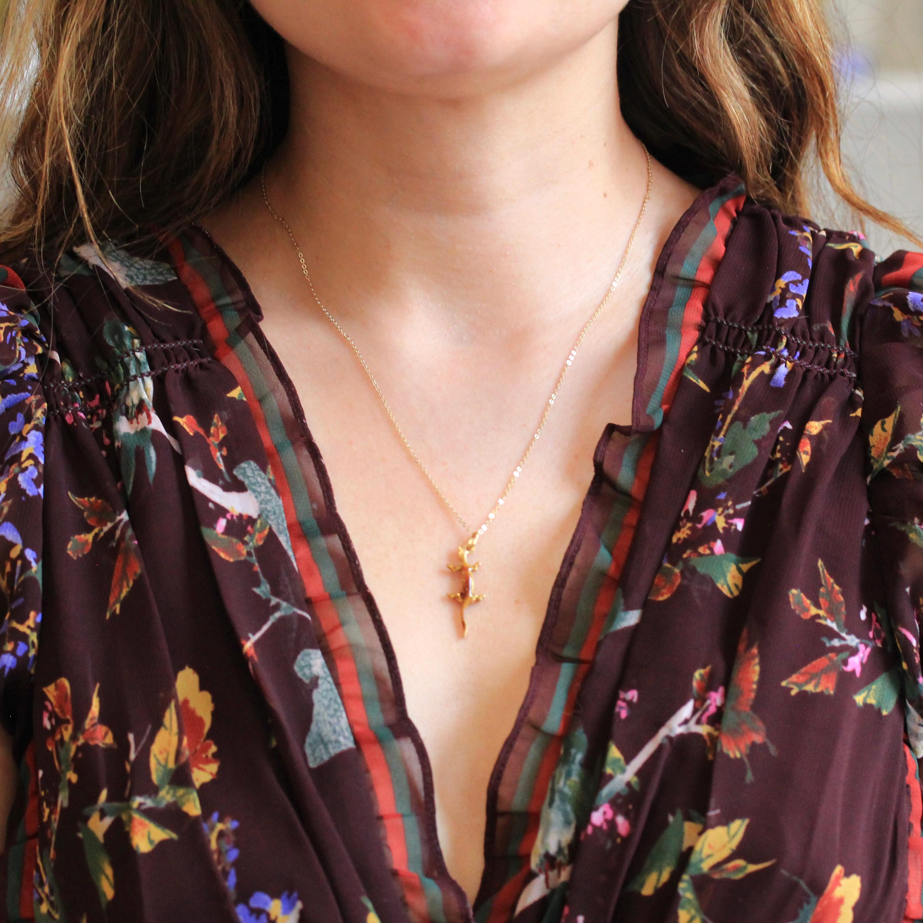 Vintage Lizard Necklace - Retro 18k Yellow Gold & Enamel Figural Reptile Charm - Circa 1960s Era Dainty Pendant Fine Statement 60s Jewelry