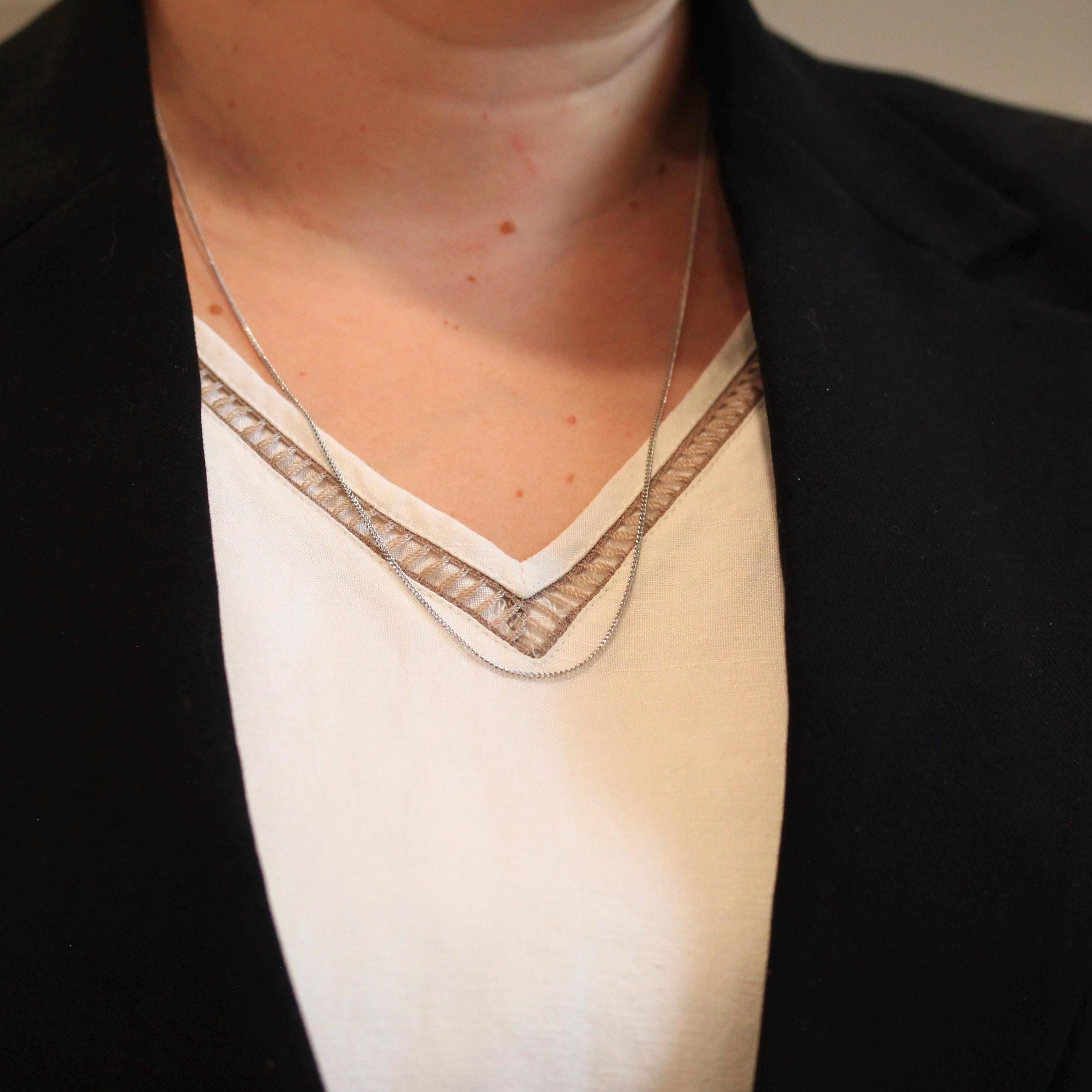 Vintage Chain Necklace - Retro 14k White Gold 24 Inch Spring Ring Clasp Curb Link Style - Circa 1960s Era Fine Unisex Mens Accessory Jewelry