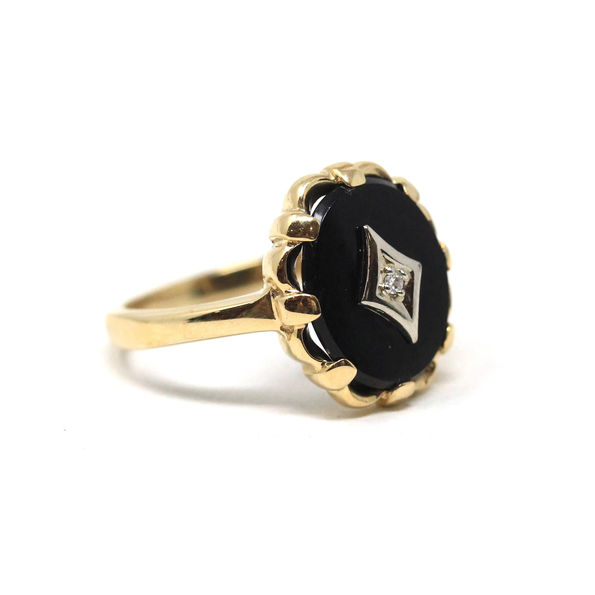 Vintage Onyx Ring - Mid Century 10k Yellow Gold Oval Black Chalcedony Gemstone - Circa 1940s Era Size 5 3/4 Diamond Fine Statement Jewelry
